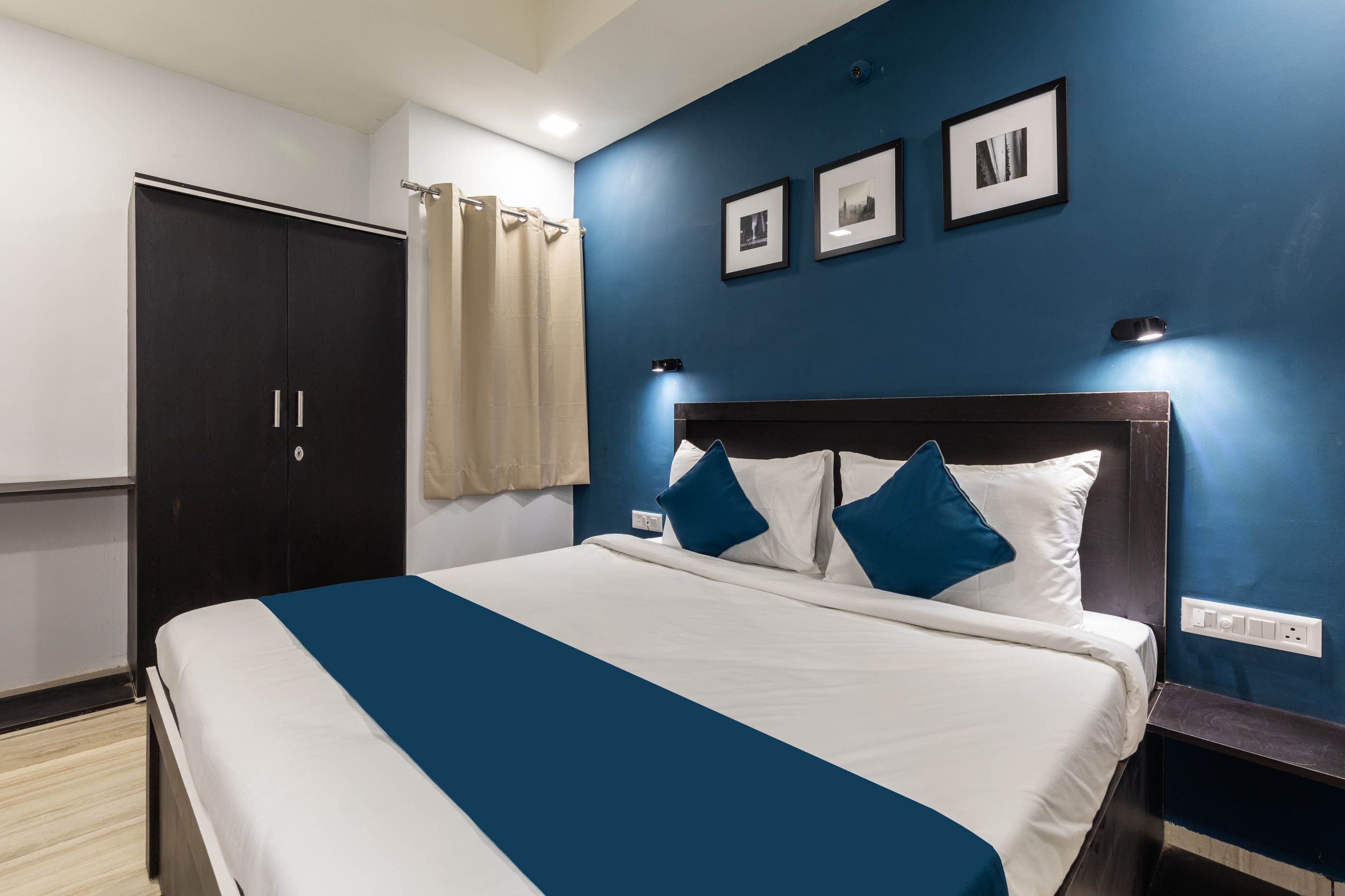 SilverKey Executive Stays 45911 Softvision College, Indore 5