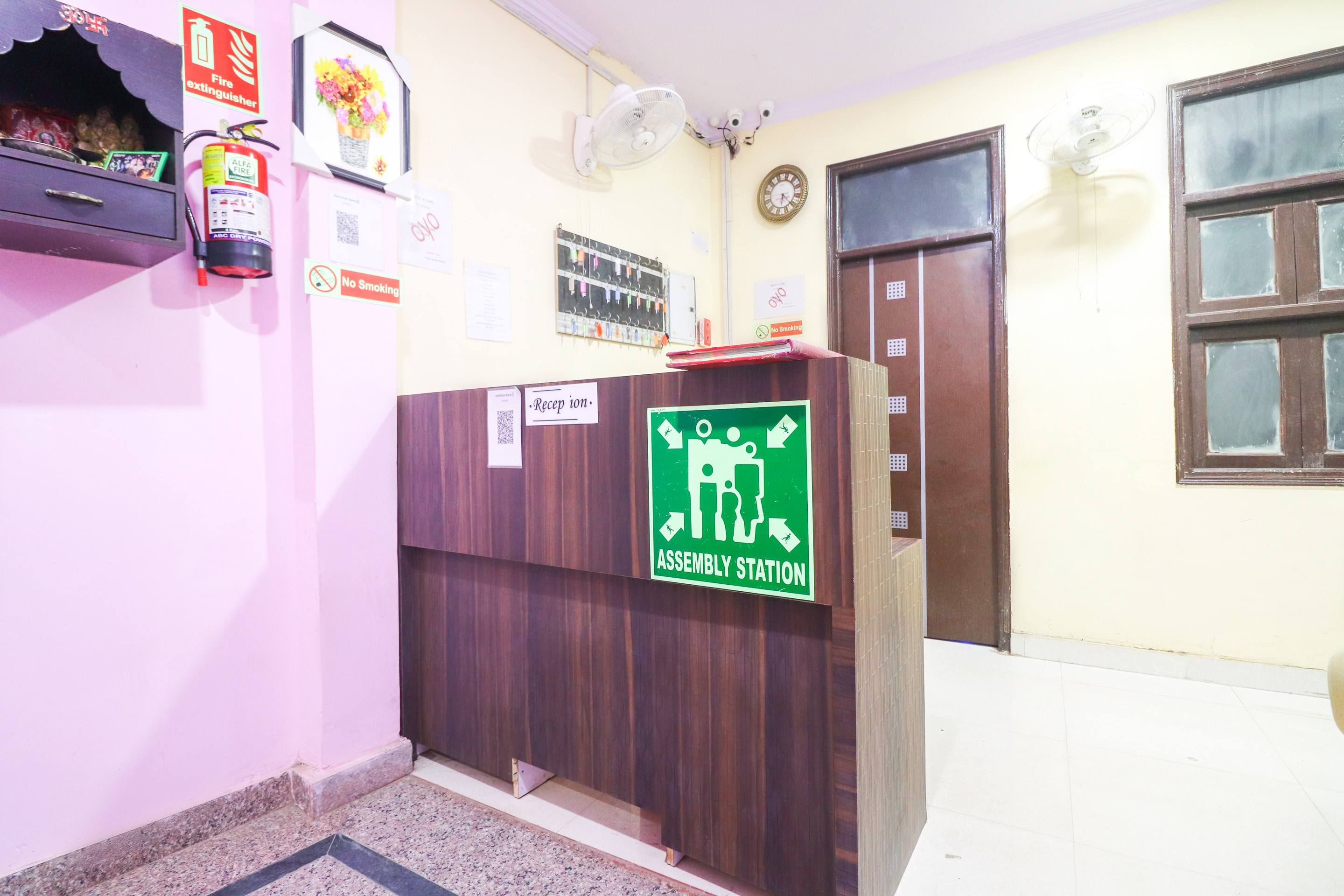 OYO 41586 Hotel Sunrise Inn, Ghaziabad 5
