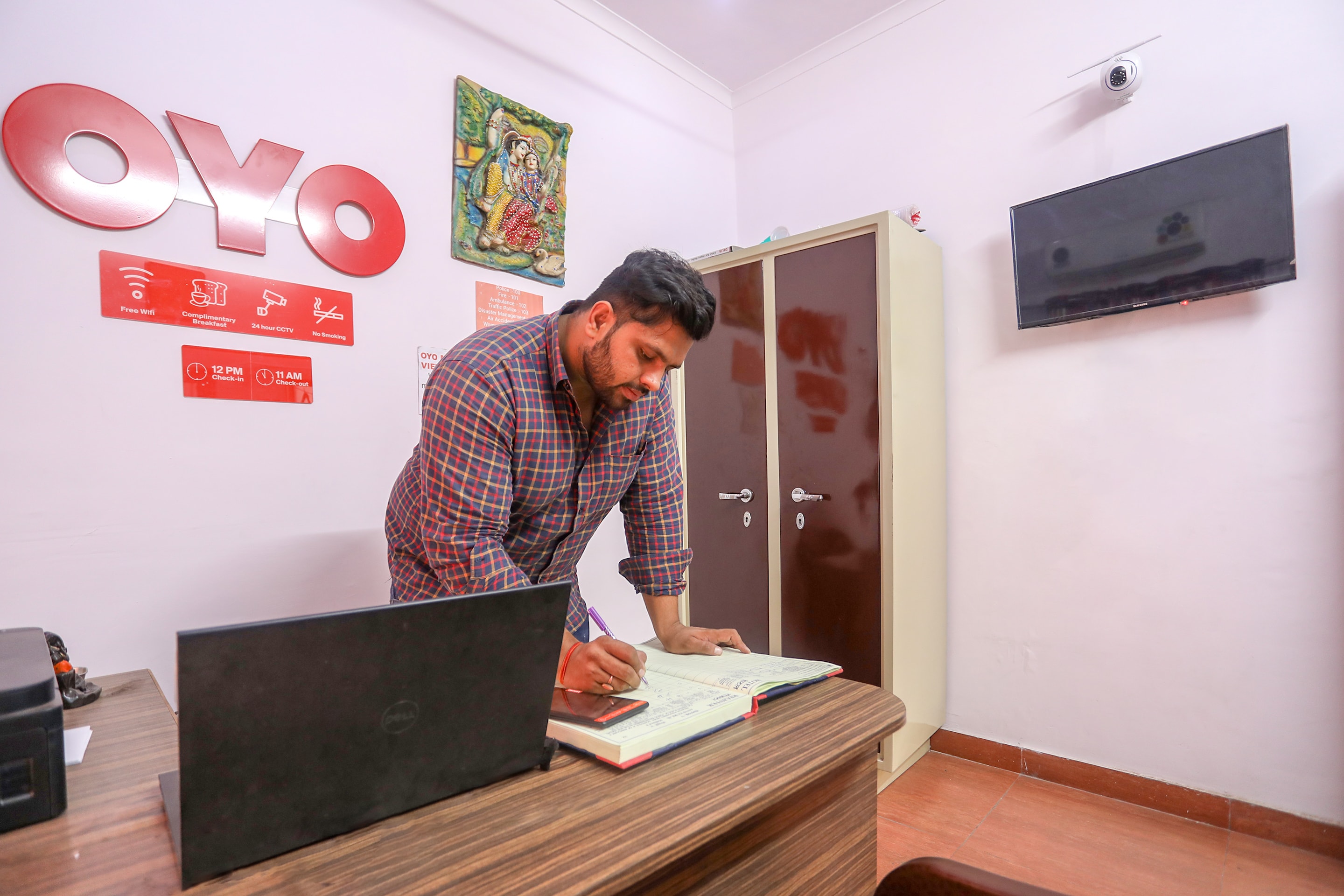 SPOT ON 61224 Hotel Om Kanha, Bilaspur 3