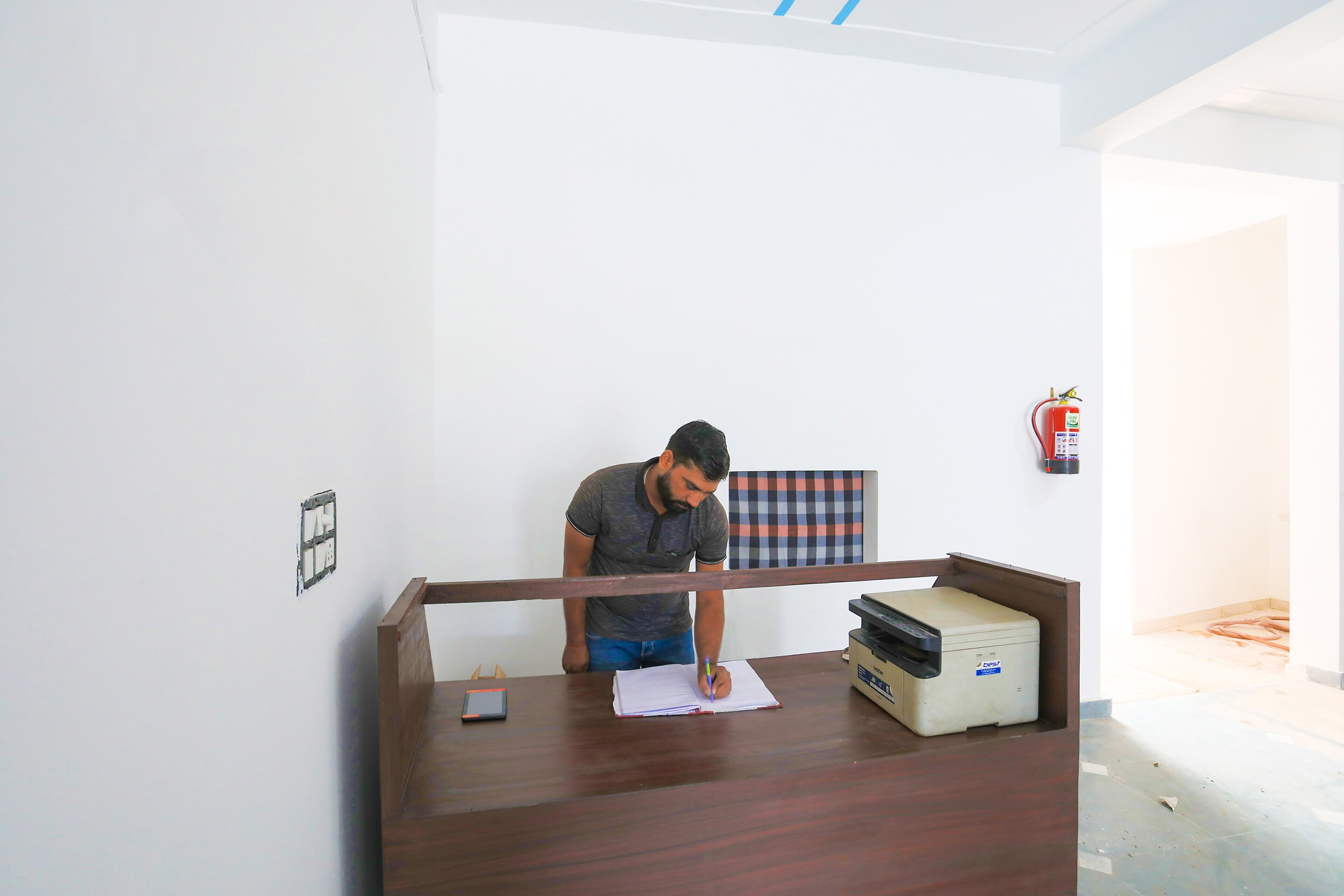 OYO 62980 Shiva Residency, Gurgaon 5