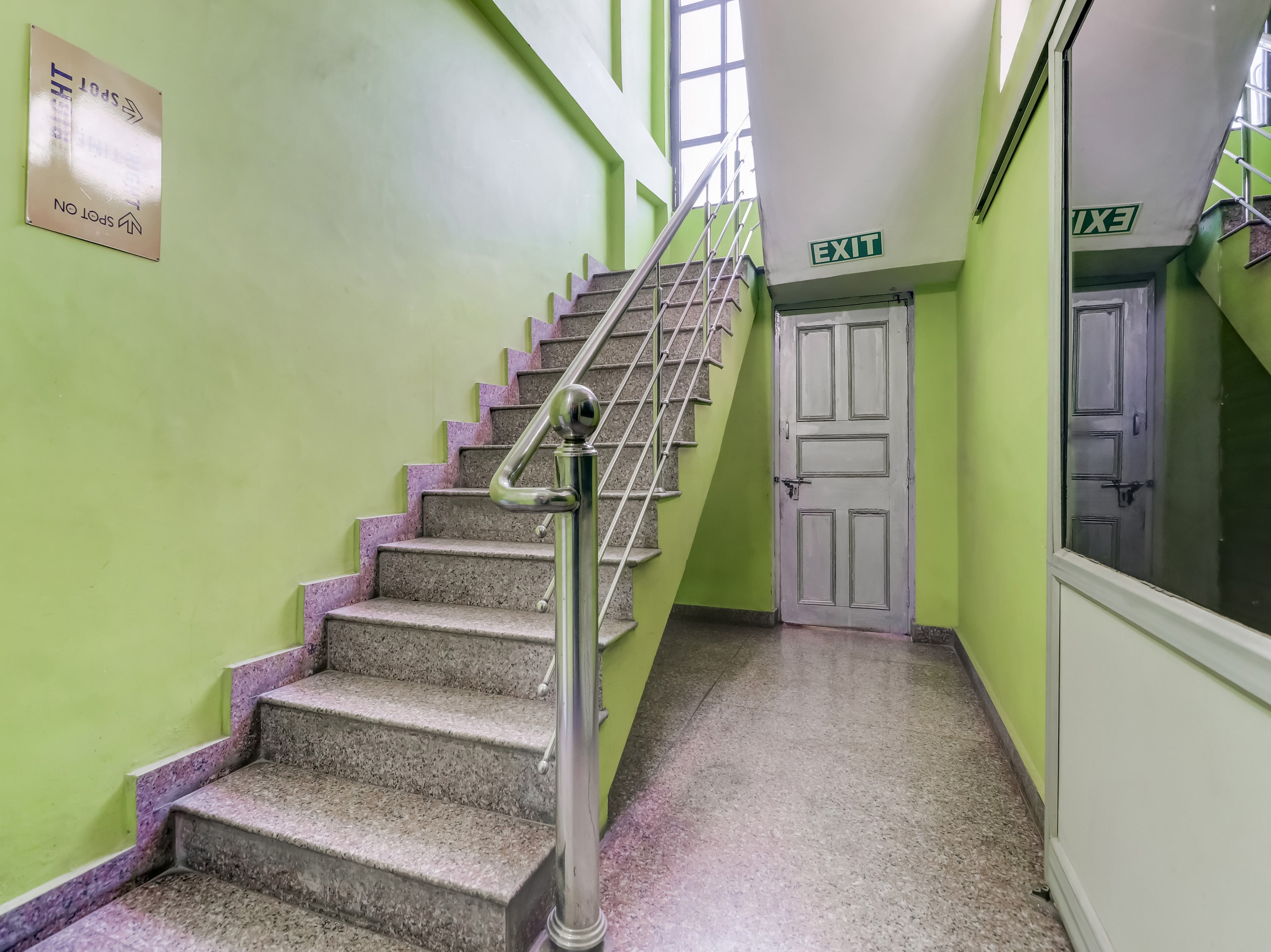 OYO 64883 Downtown Stays, Dehradun 4