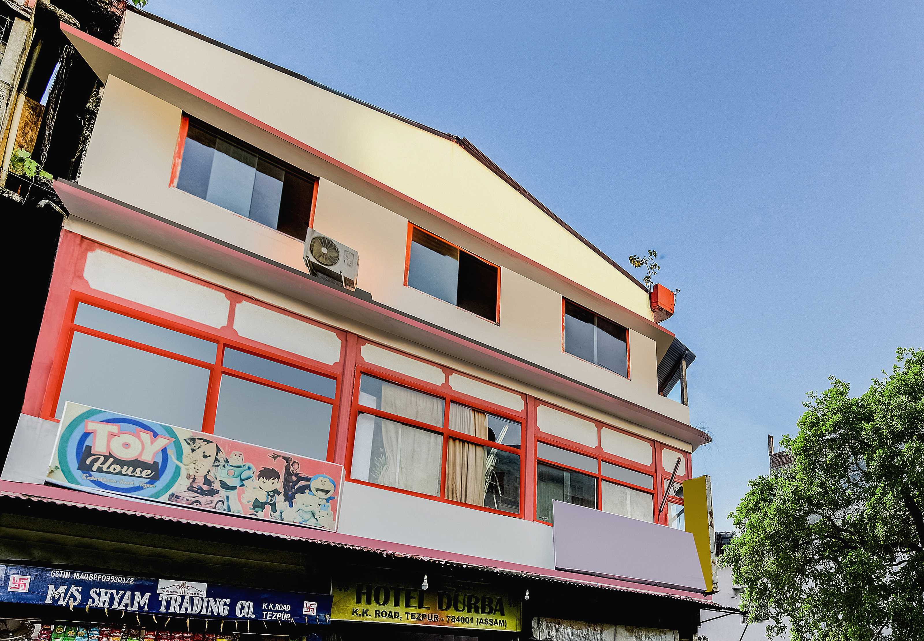 SPOT ON 64925 Durba 2, Tezpur 1