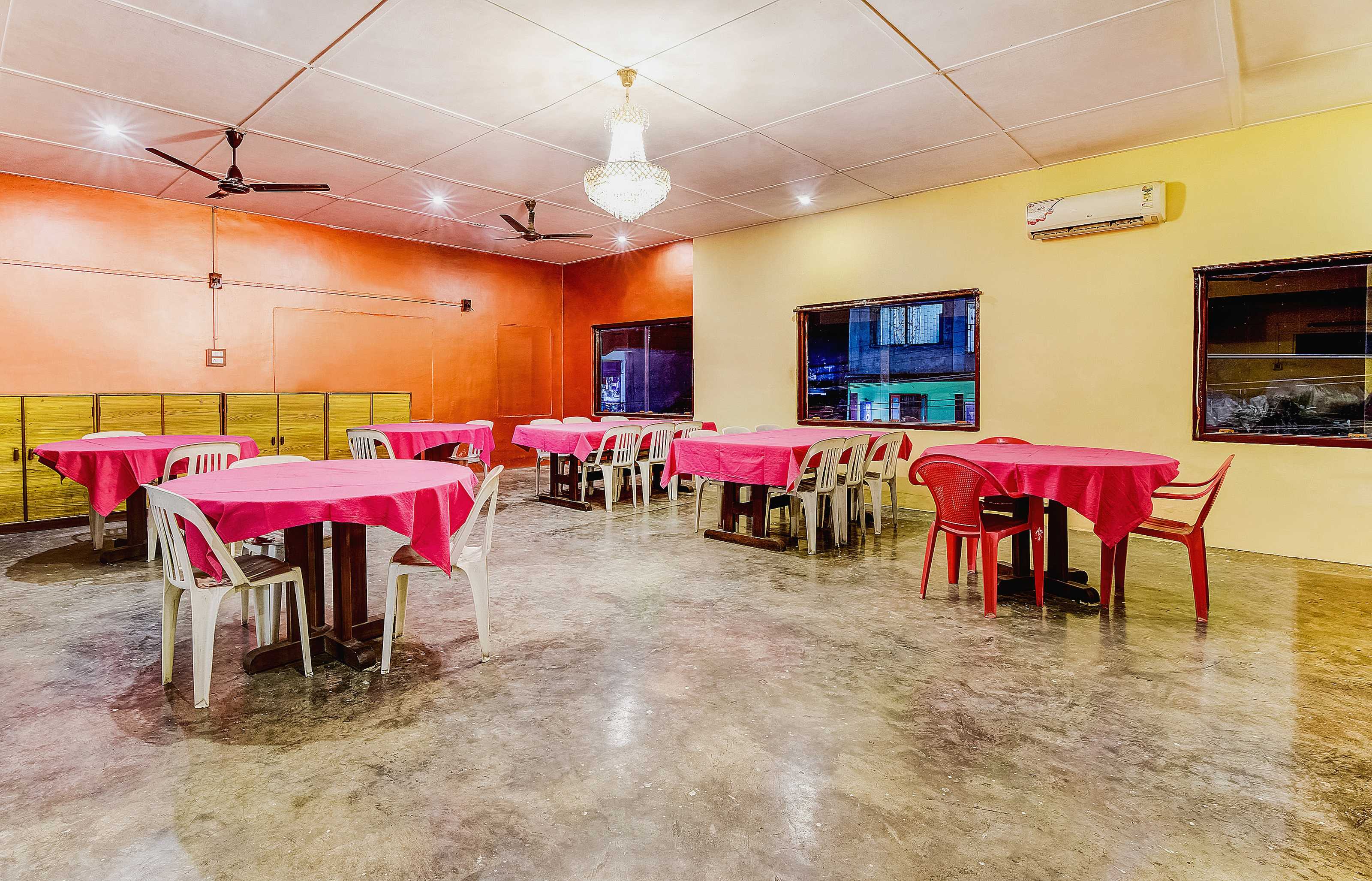 SPOT ON 64925 Durba 2, Tezpur 4