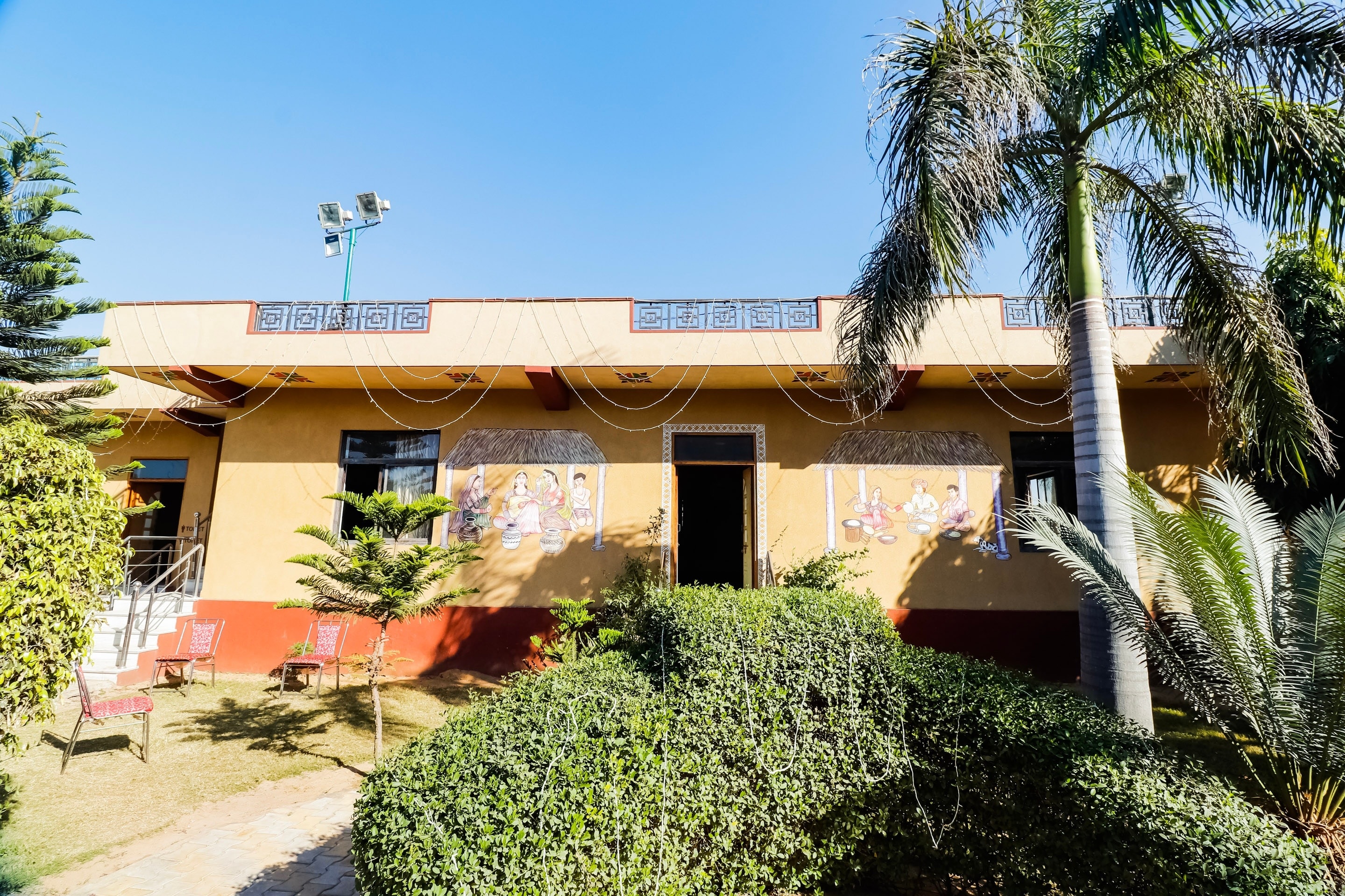 SPOT ON 68319 Hotel Nakhralo Rajasthan Resort, Jaipur 4