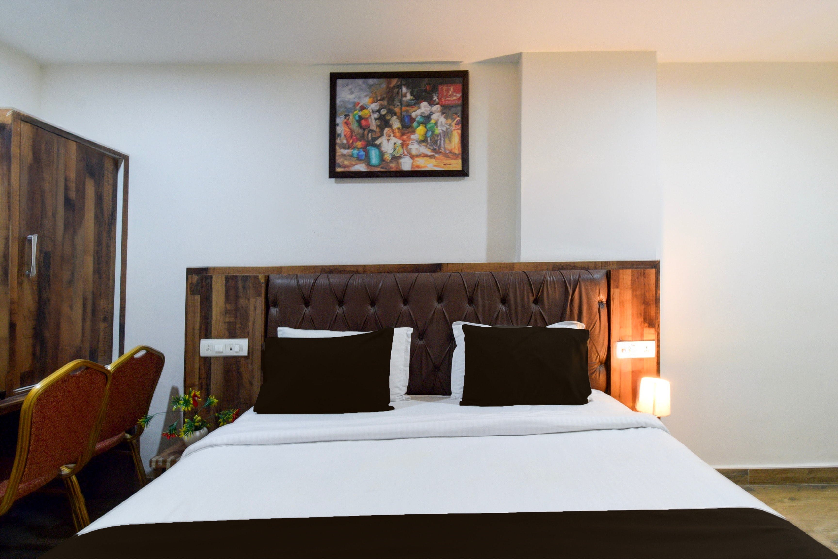 Super Townhouse Vanasthalipuram Formerly Hotel Surabhi