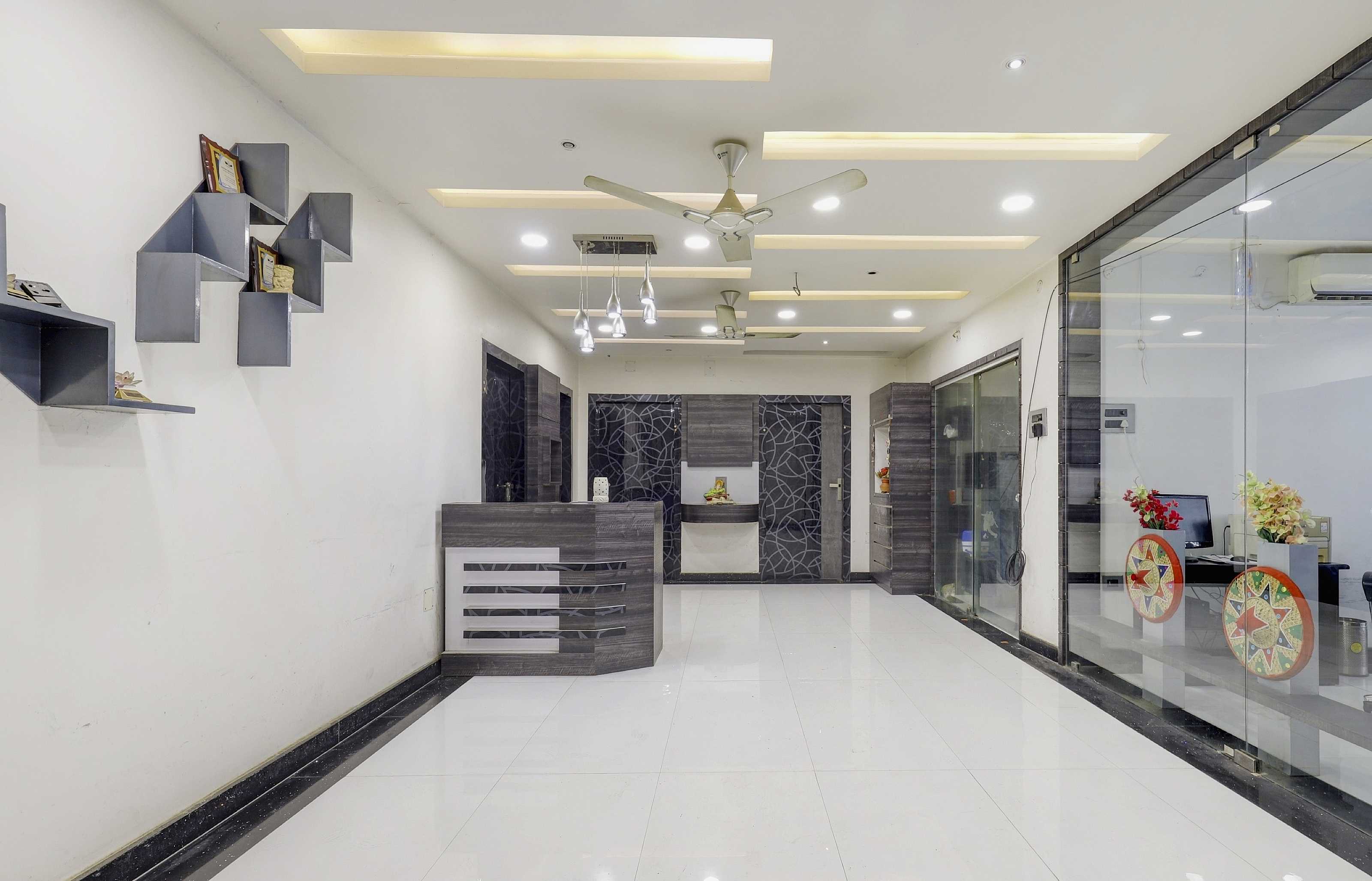 Capital O 69272 The Apple Tree, Guwahati 3
