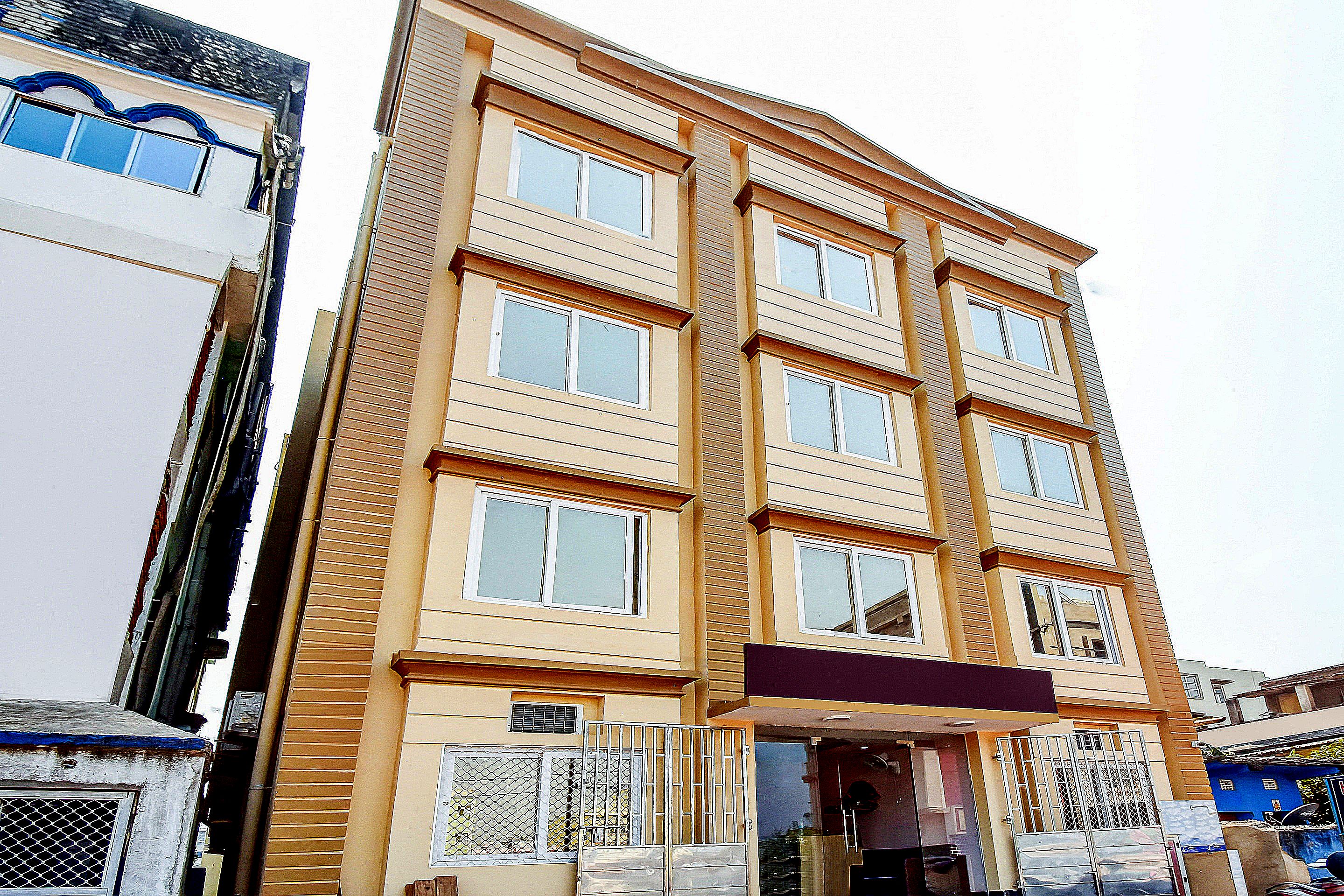 Capital O 79404 Hotel Dev Bhumi, Puri 3