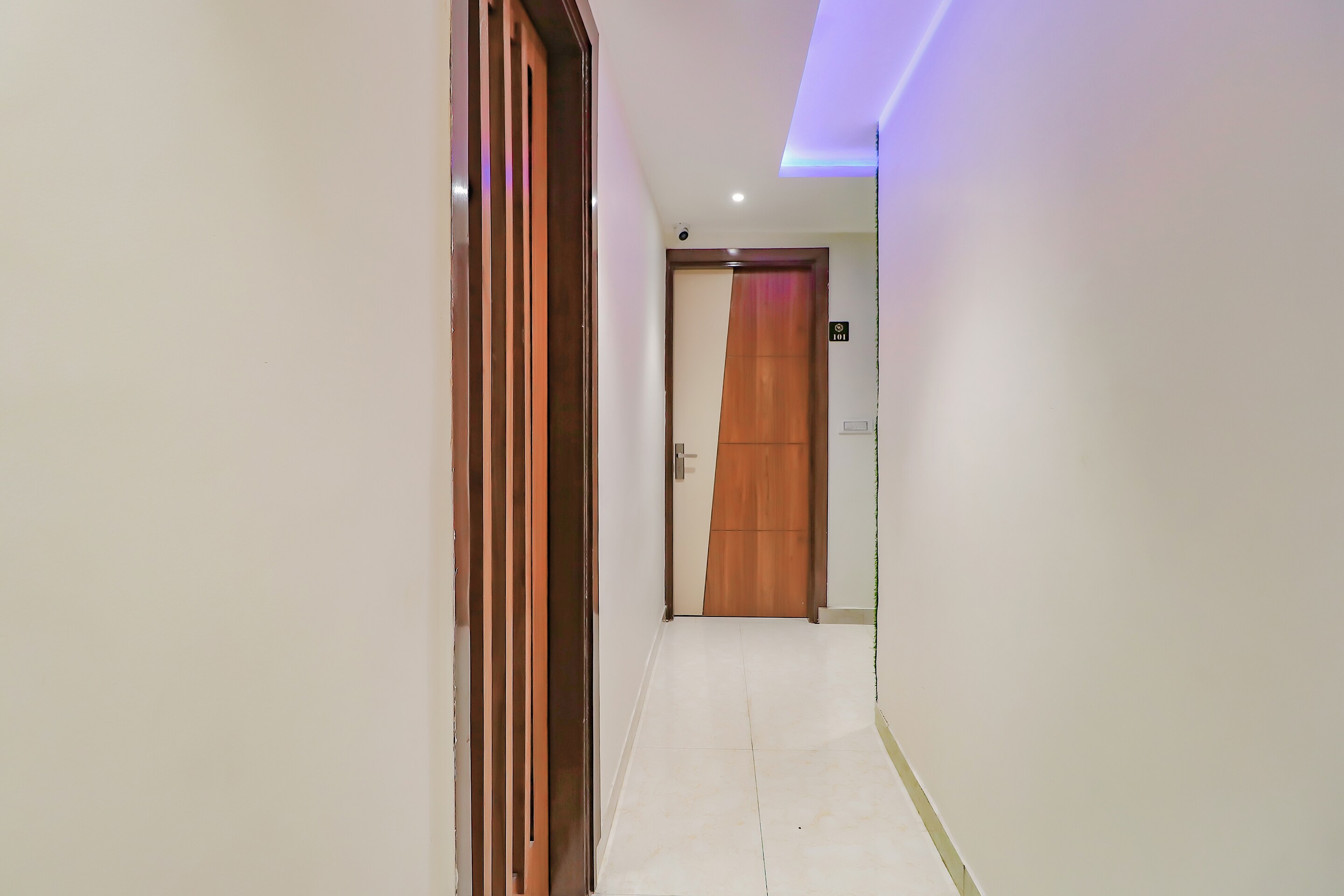 Capital O 81450 Hotel Western Galaxy, Amritsar 5