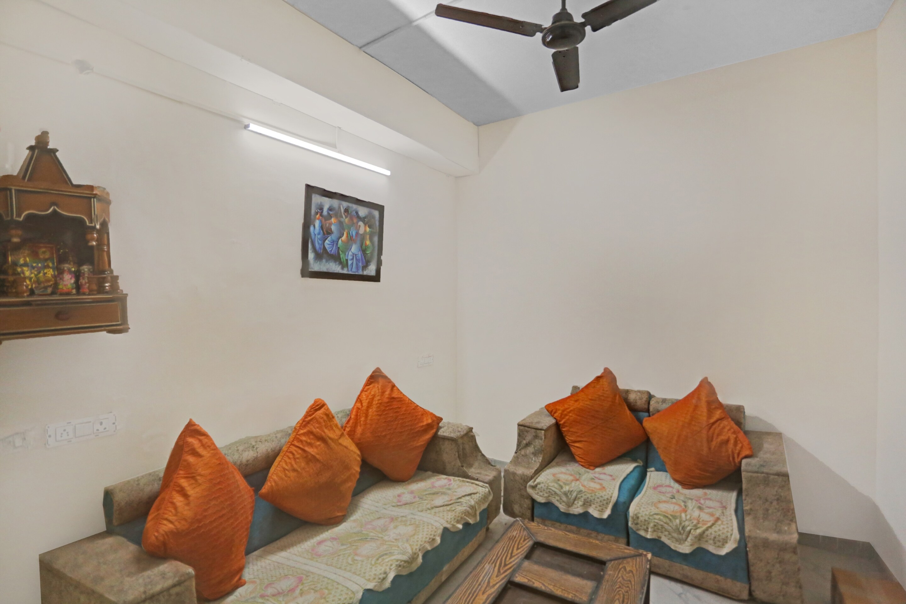 Capital O 84803 Diamond 18, Noida 2