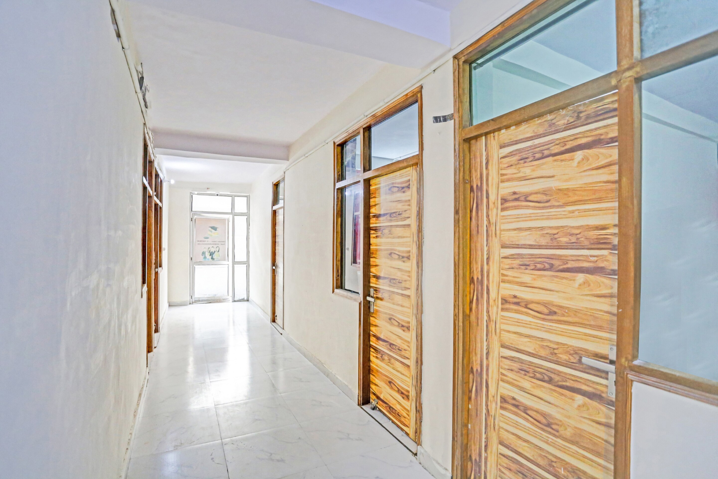 Capital O 84803 Diamond 18, Noida 3