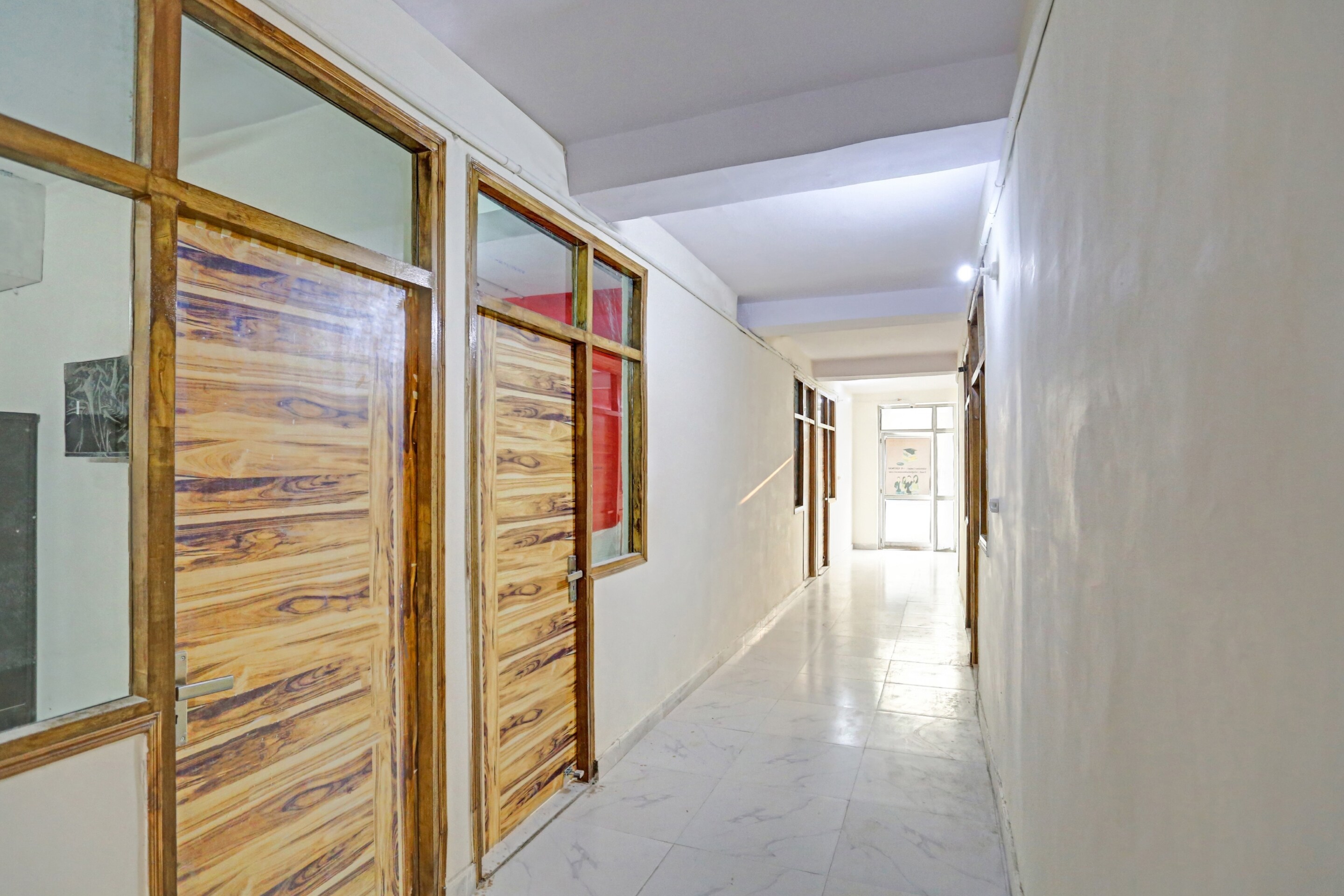 Capital O 84803 Diamond 18, Noida 5