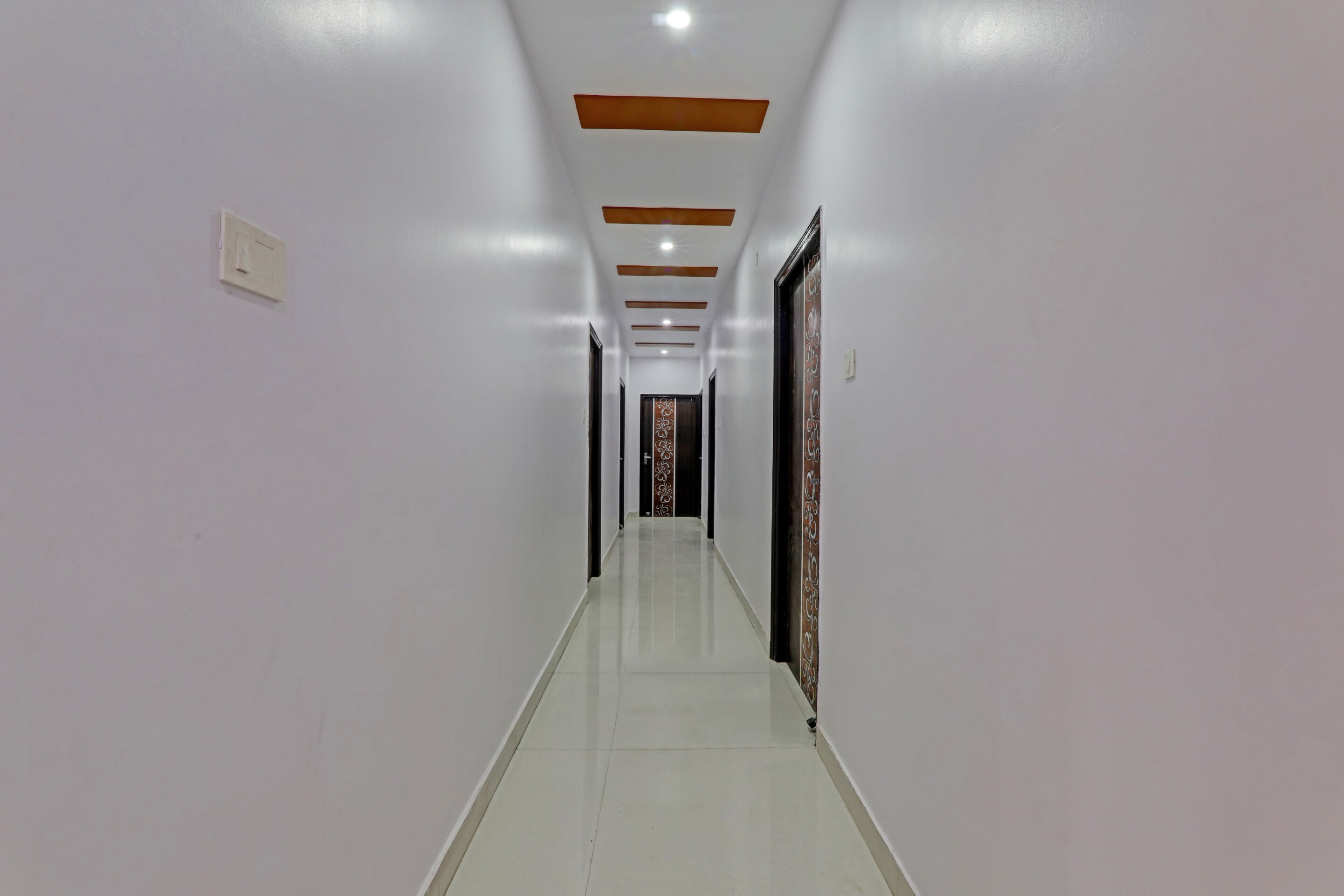 Capital O 85097 Hotel KPR Inn, Lucknow 3