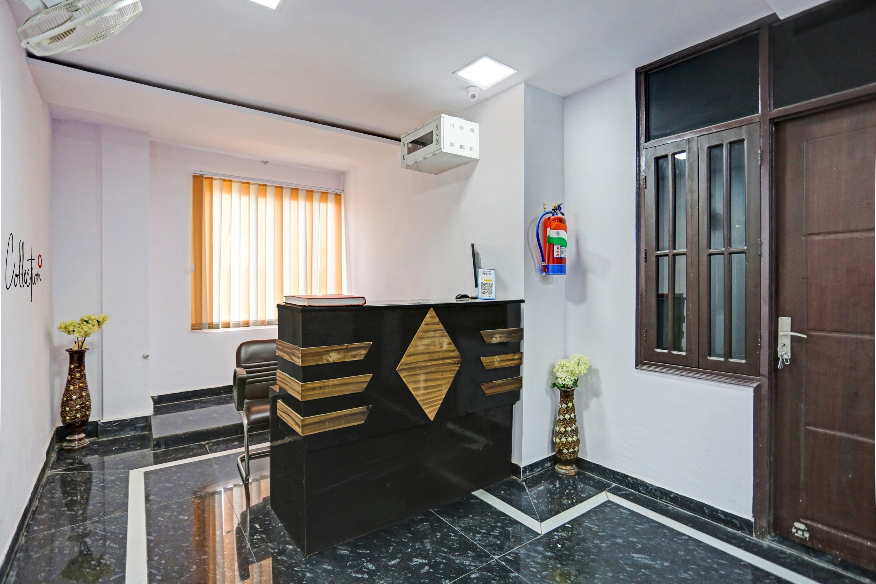 Capital O 89493 Hotel Holidays Inn and Banquet, Lucknow 3