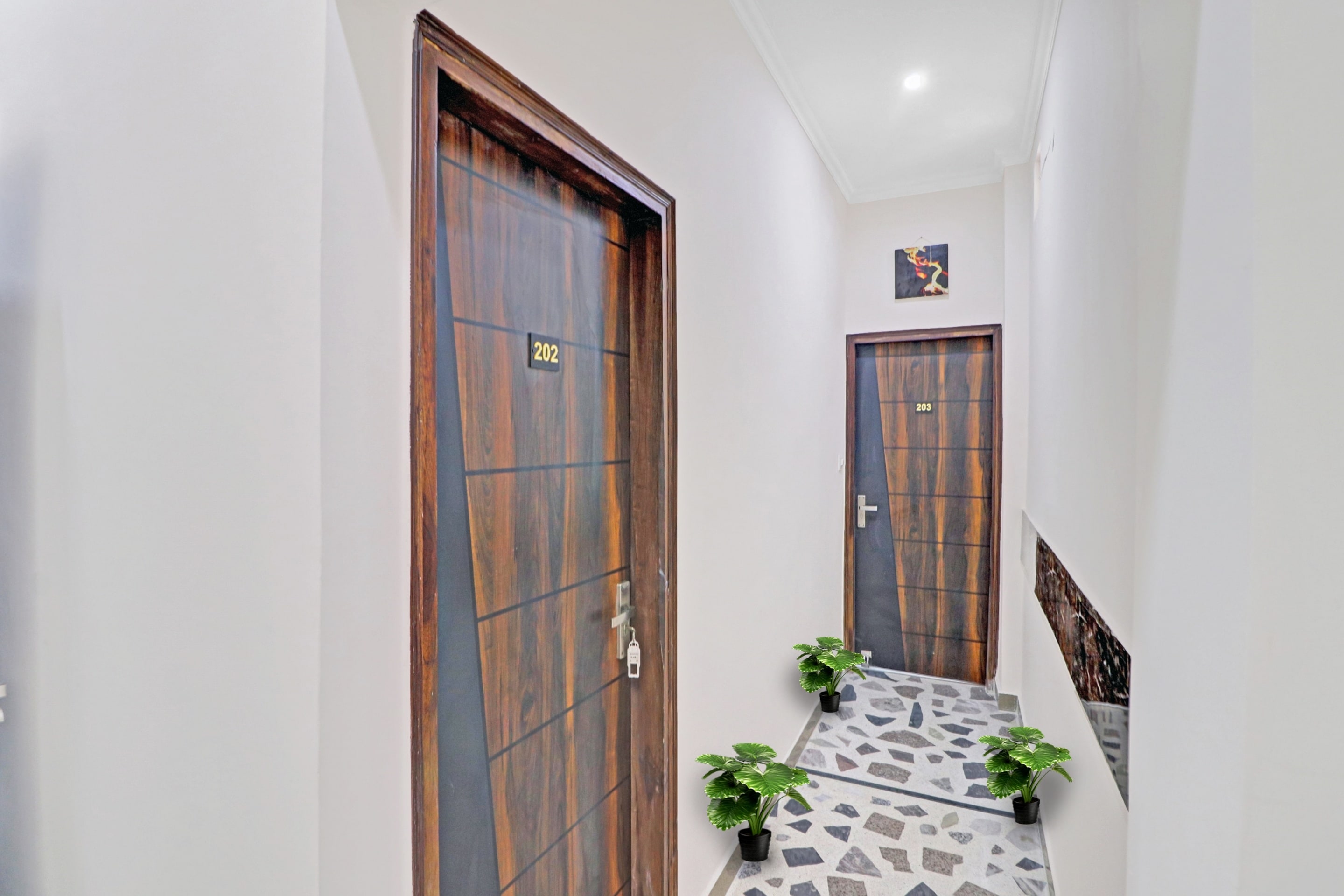Capital O 89538 Hotel The Royal Orbit, New Delhi 4