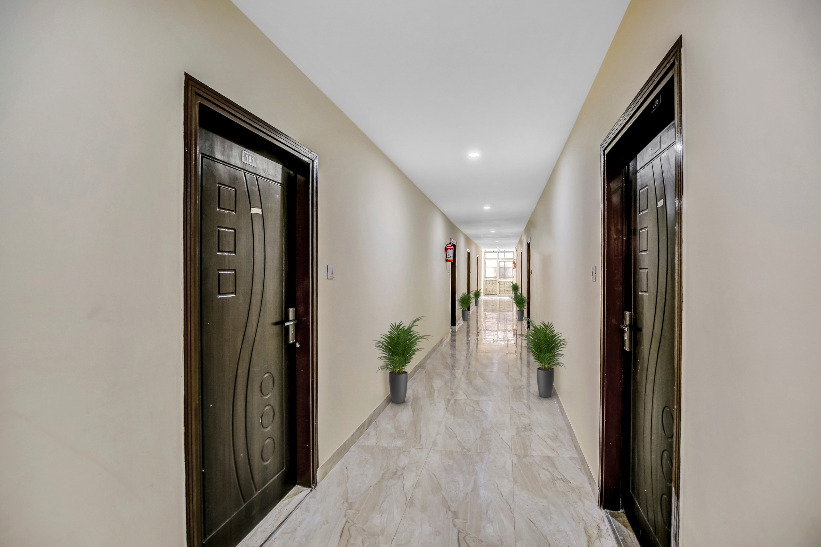 Capital O 91074 Hotel The Bliss, Chandigarh 3