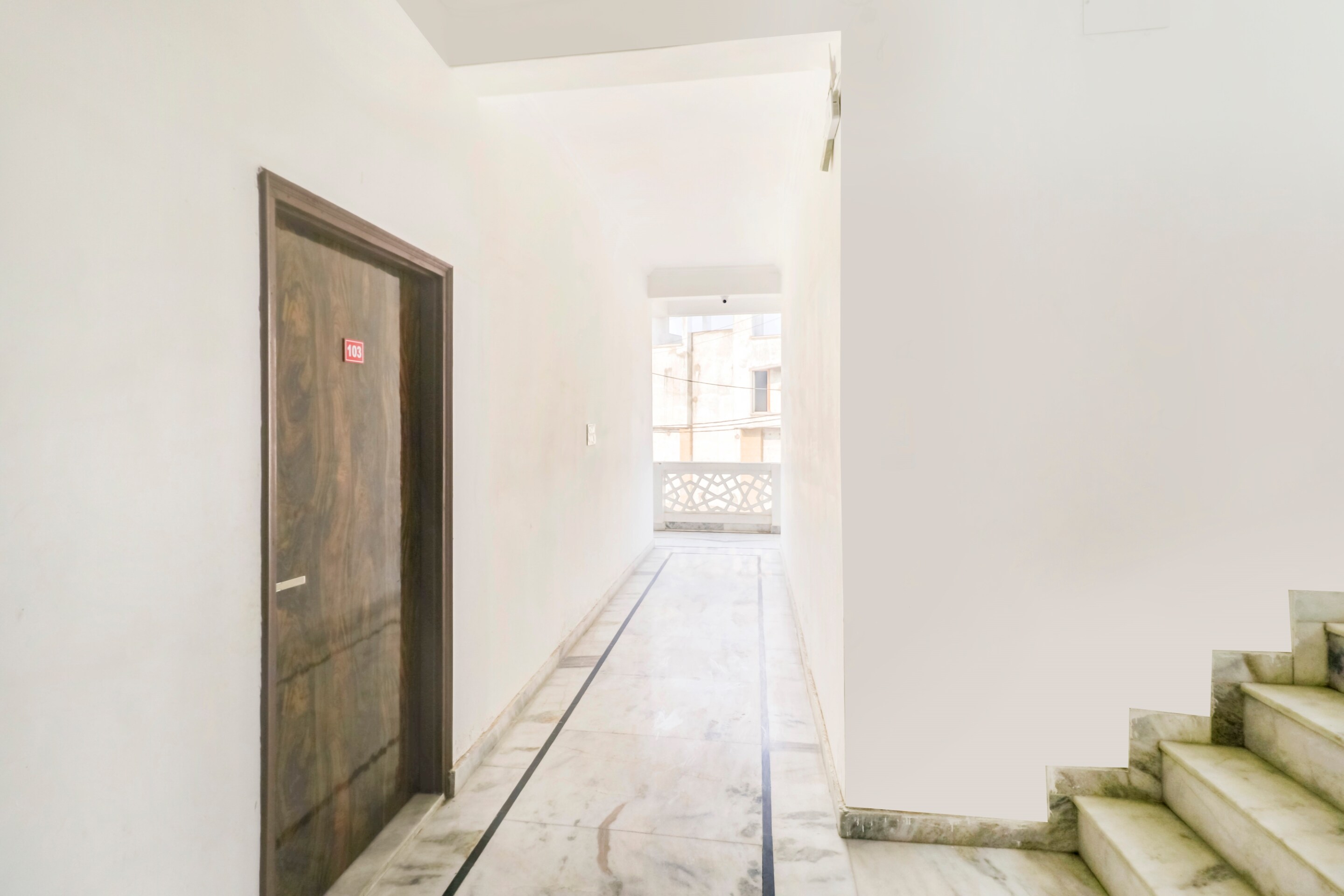 Collection O 76649 BJ Residency, Noida 4