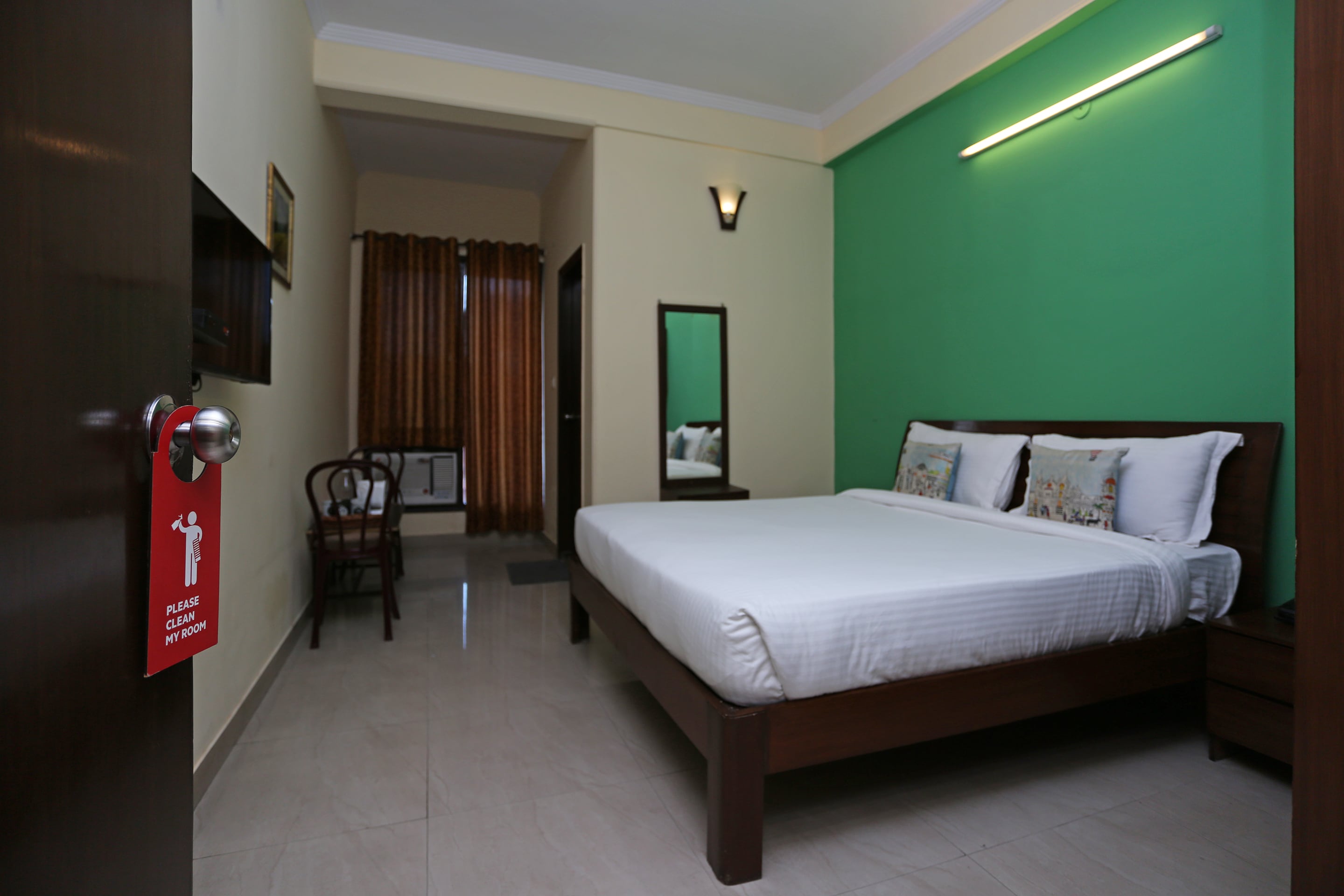 Collection O 83192 Comfort Zone, Noida 4