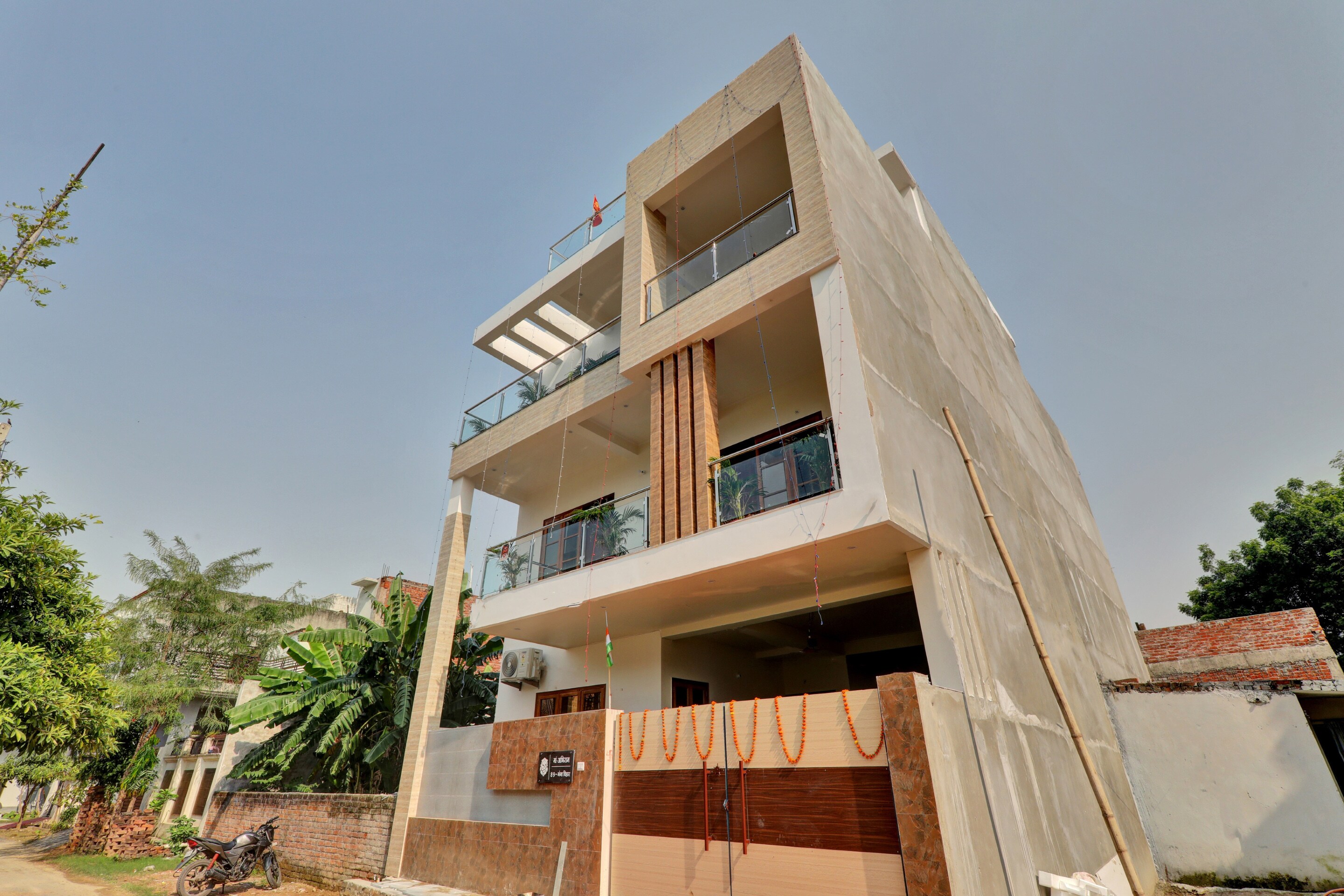 Collection O 83588 Golden Galaxy Inn, Lucknow 5