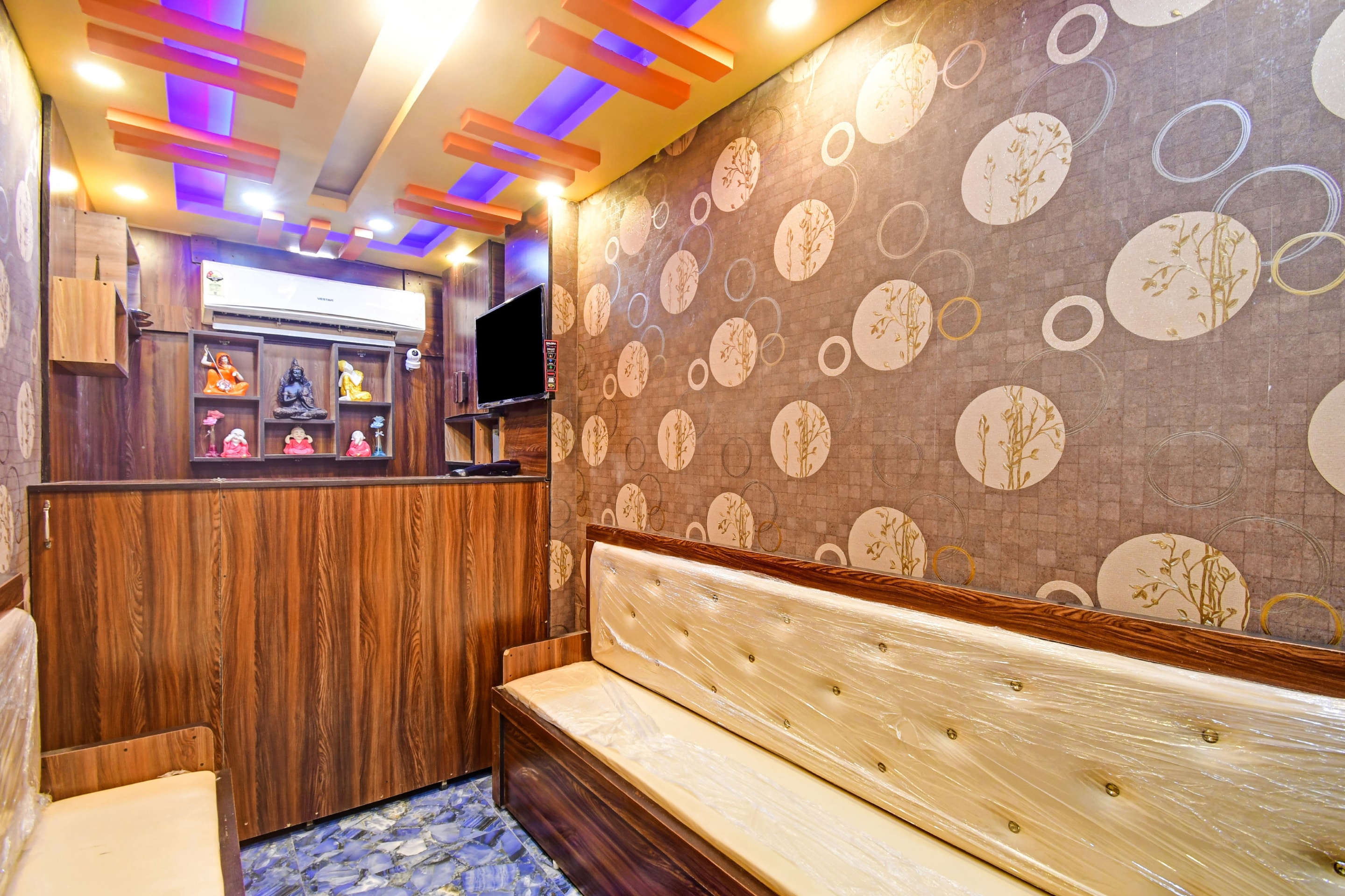 collection O 84220 The Heaven Inn, Kolkata 2