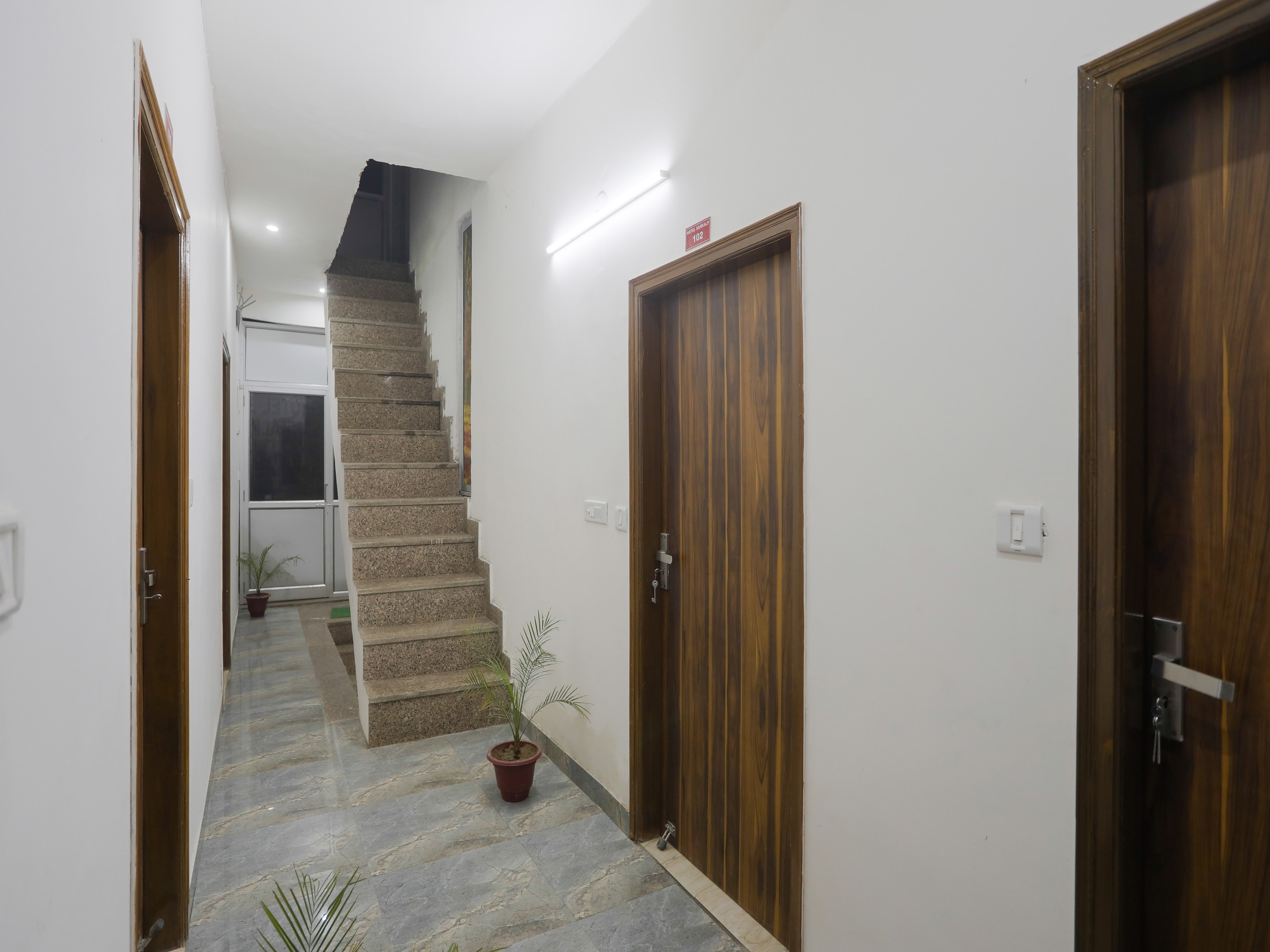 Collection O 85164 Hotel Sankalp, Faridabad 3