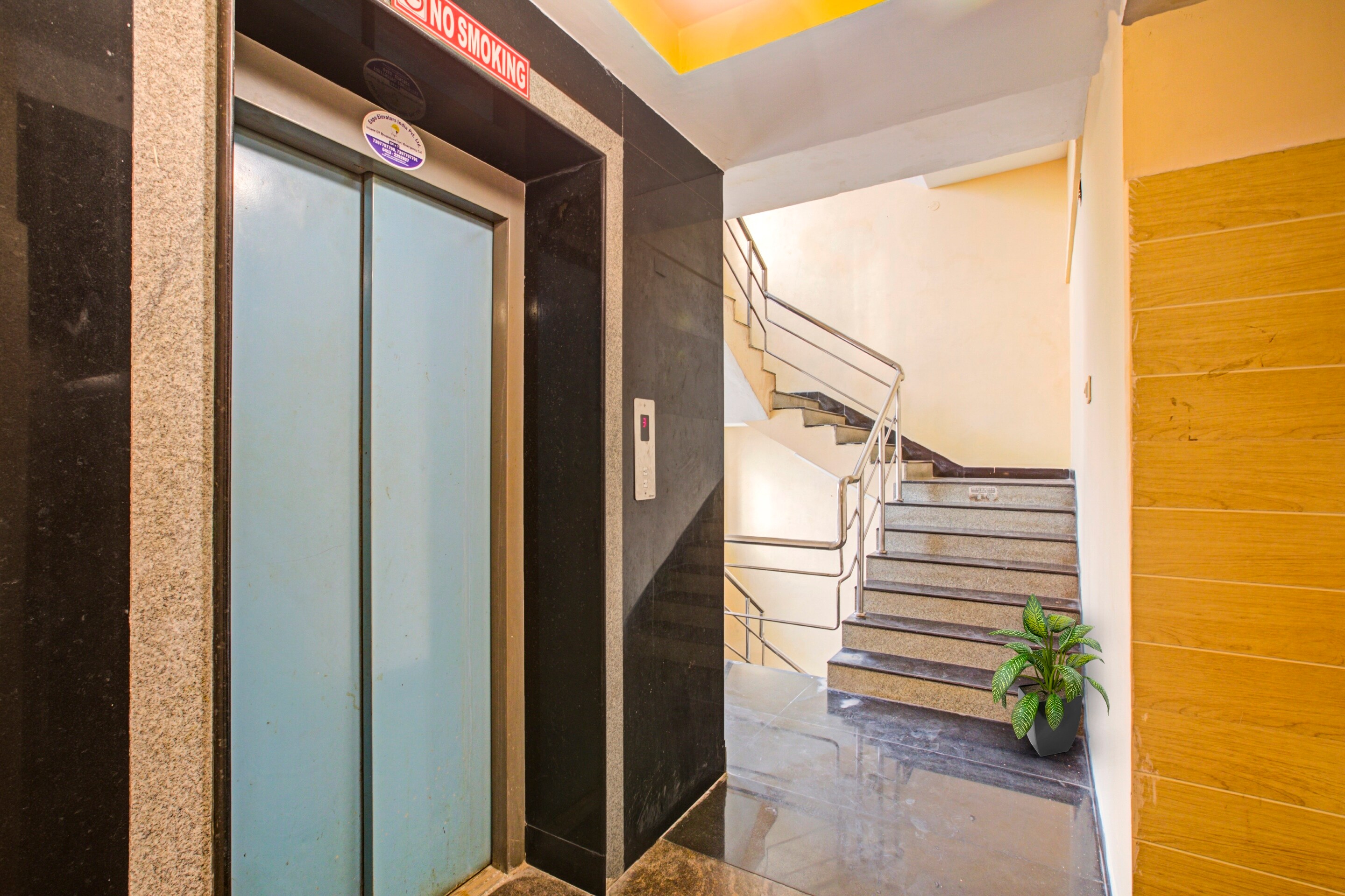 Collection O 87564 Mgr Inn, Pondicherry 2