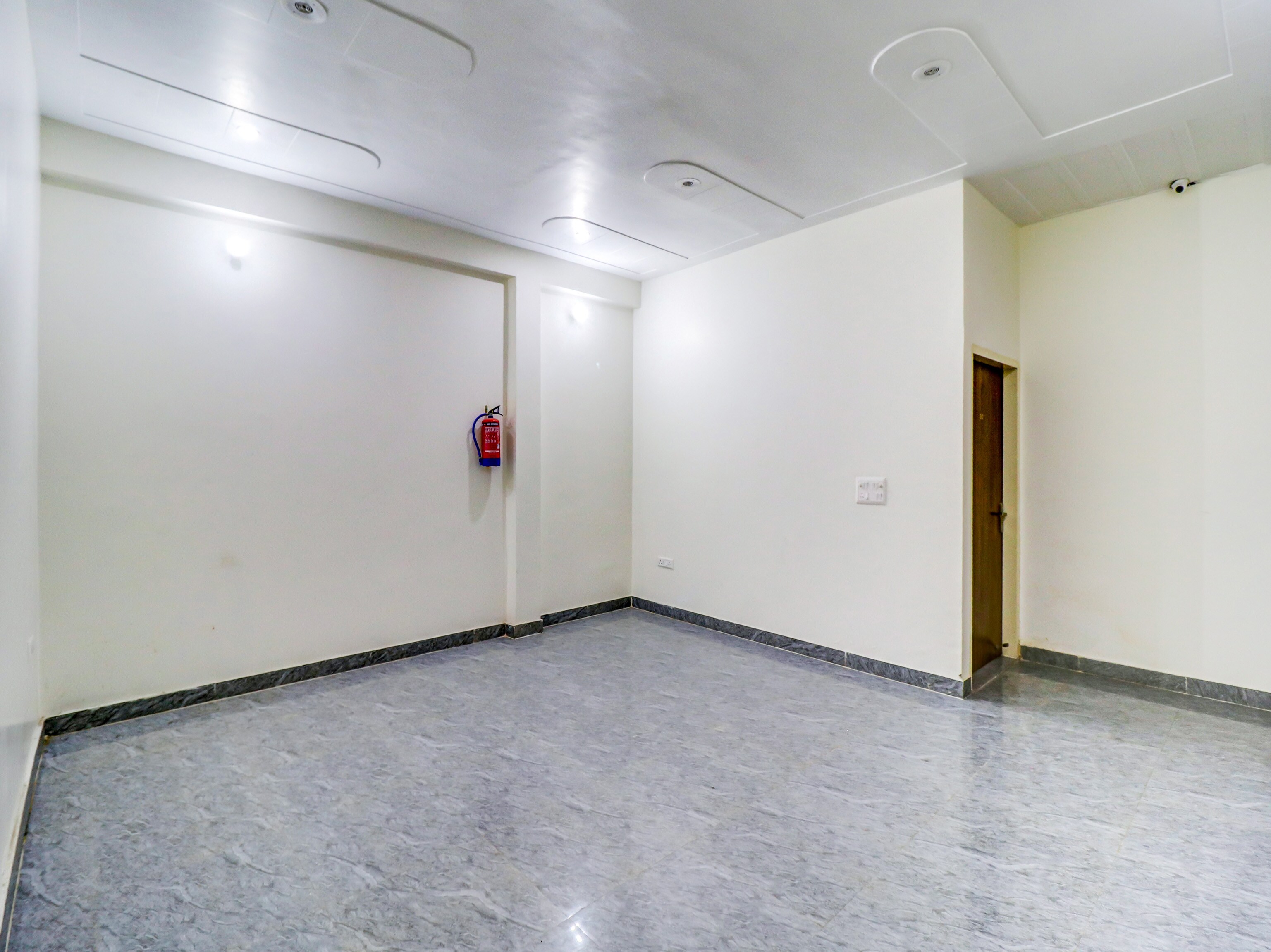 OYO 73231 Hotel Shivam, Faridabad 2