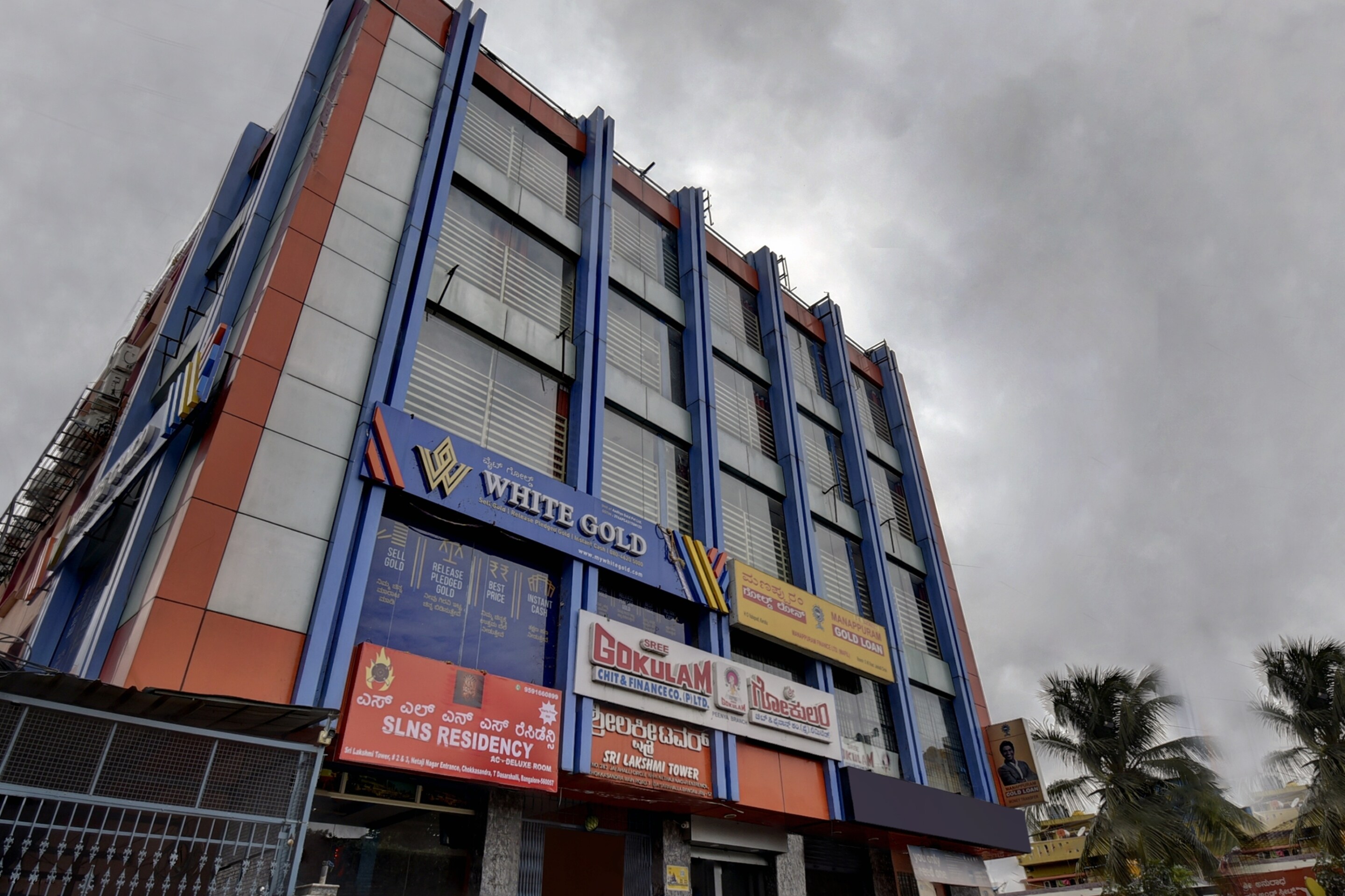 OYO 75132 K N Residency, Bangalore 4