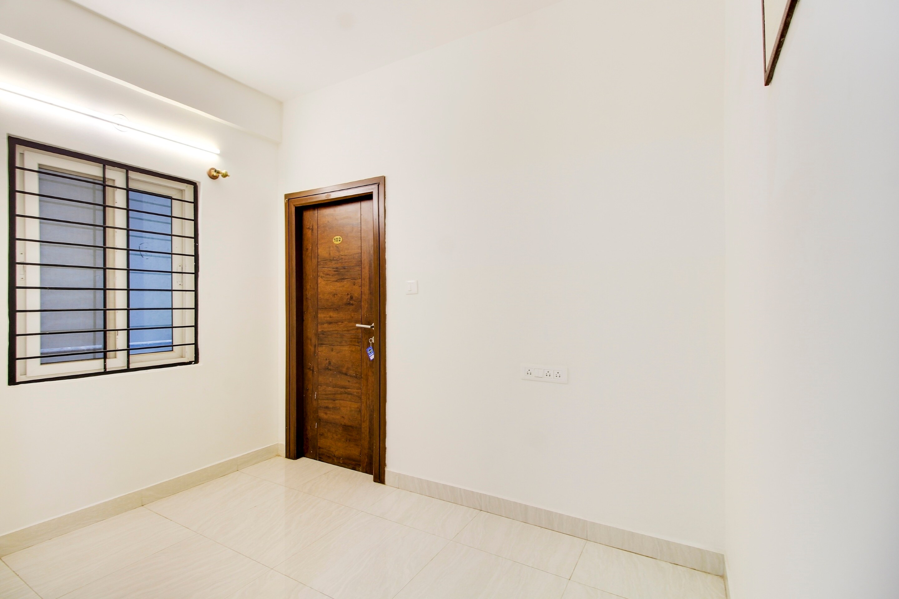 OYO 75843 SM Residency, Bangalore 5