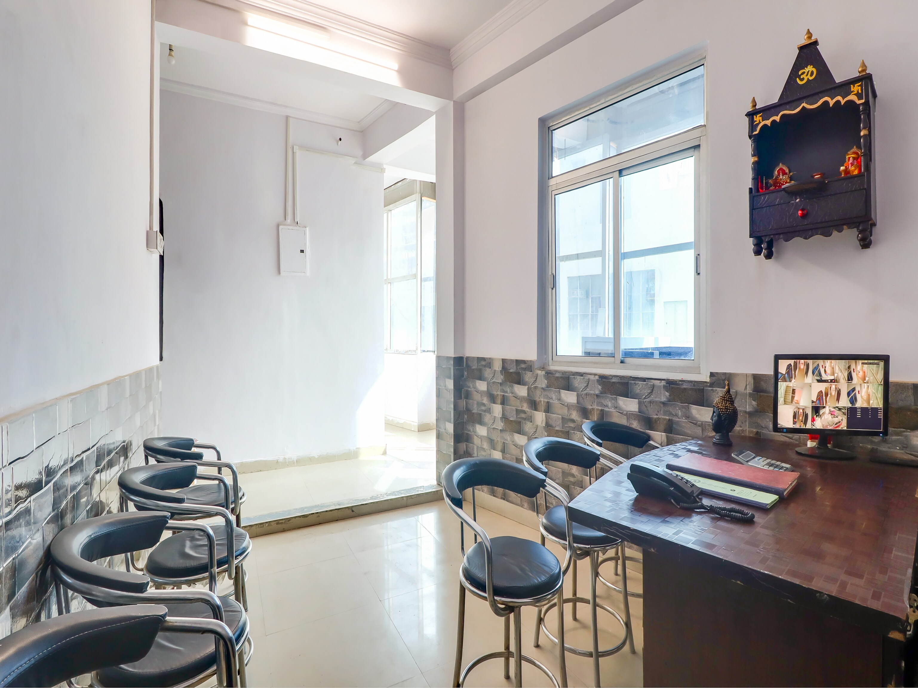 OYO 76591 Hotel Dolphin, Lucknow 3