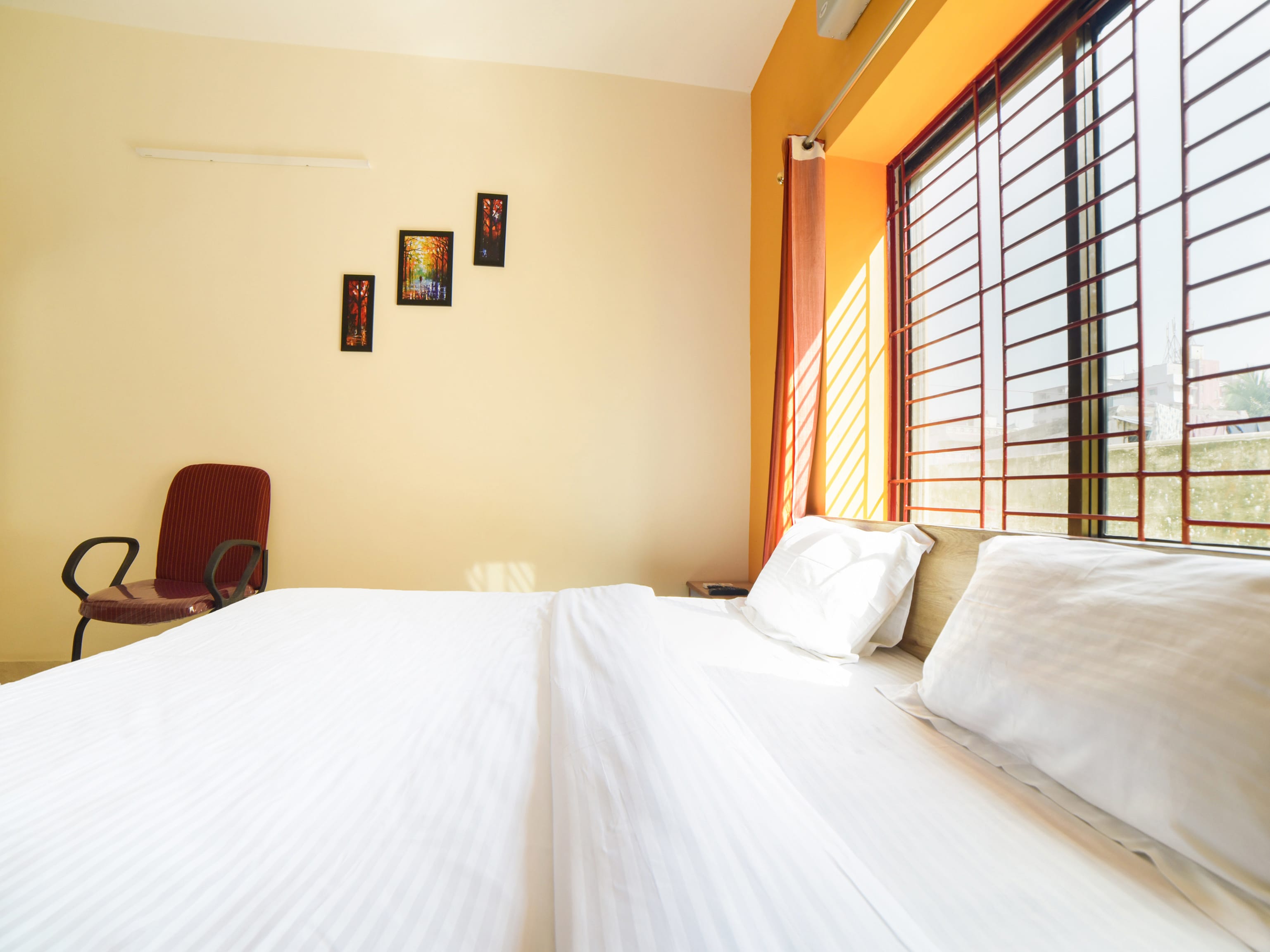 OYO 77663 Shining Crystal near Airport, Bhubaneswar 5