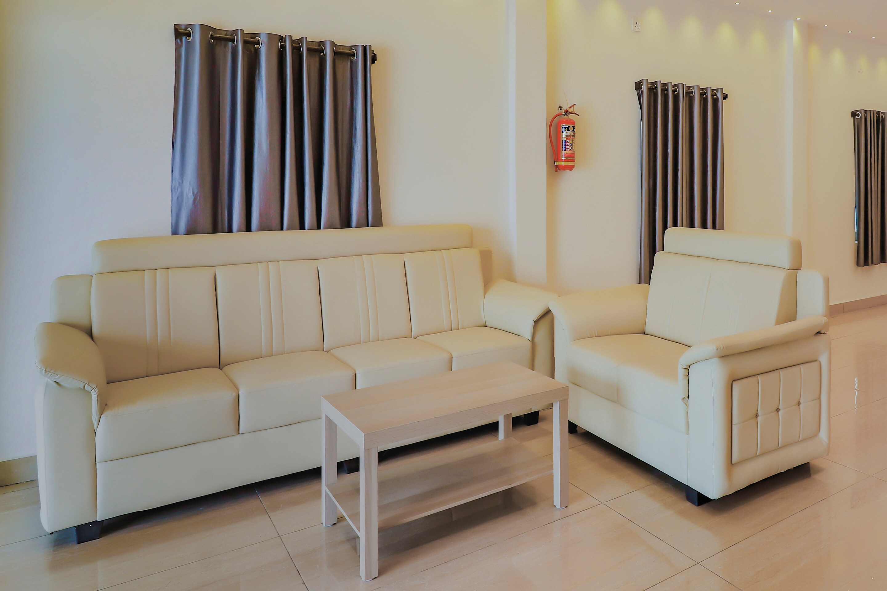 Super OYO Collection O  78286 White Ridge Near LB Nagar, Hyderabad 2