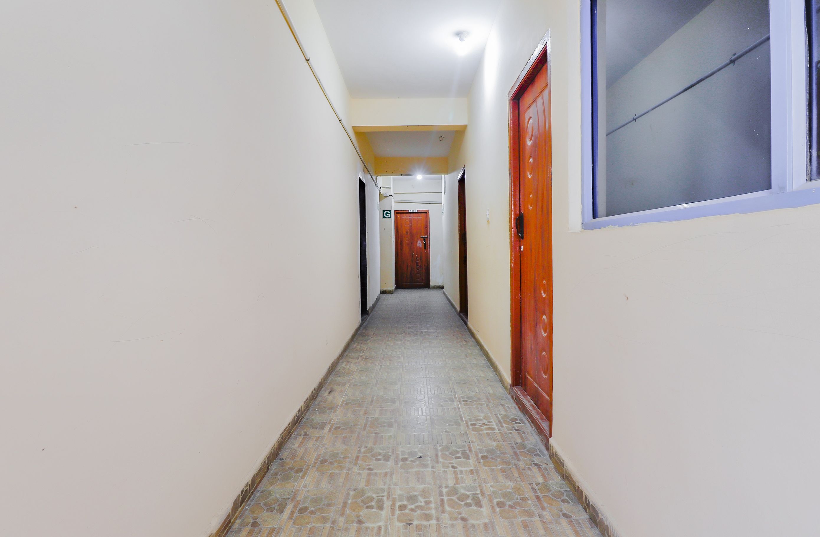 OYO 79377 Mmr Hotel, Bangalore 2