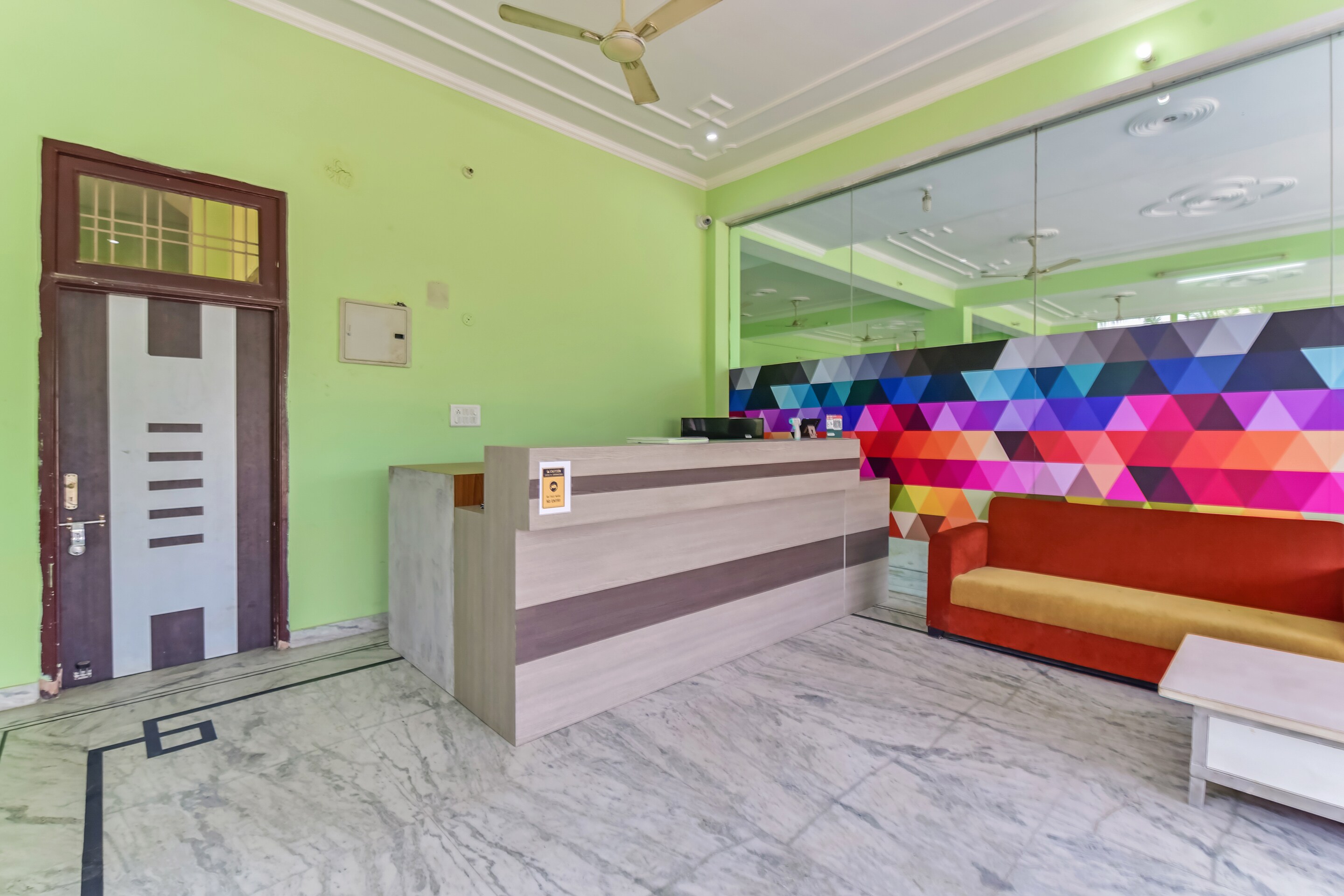 OYO 79437 Hotel S R, Jaipur 3
