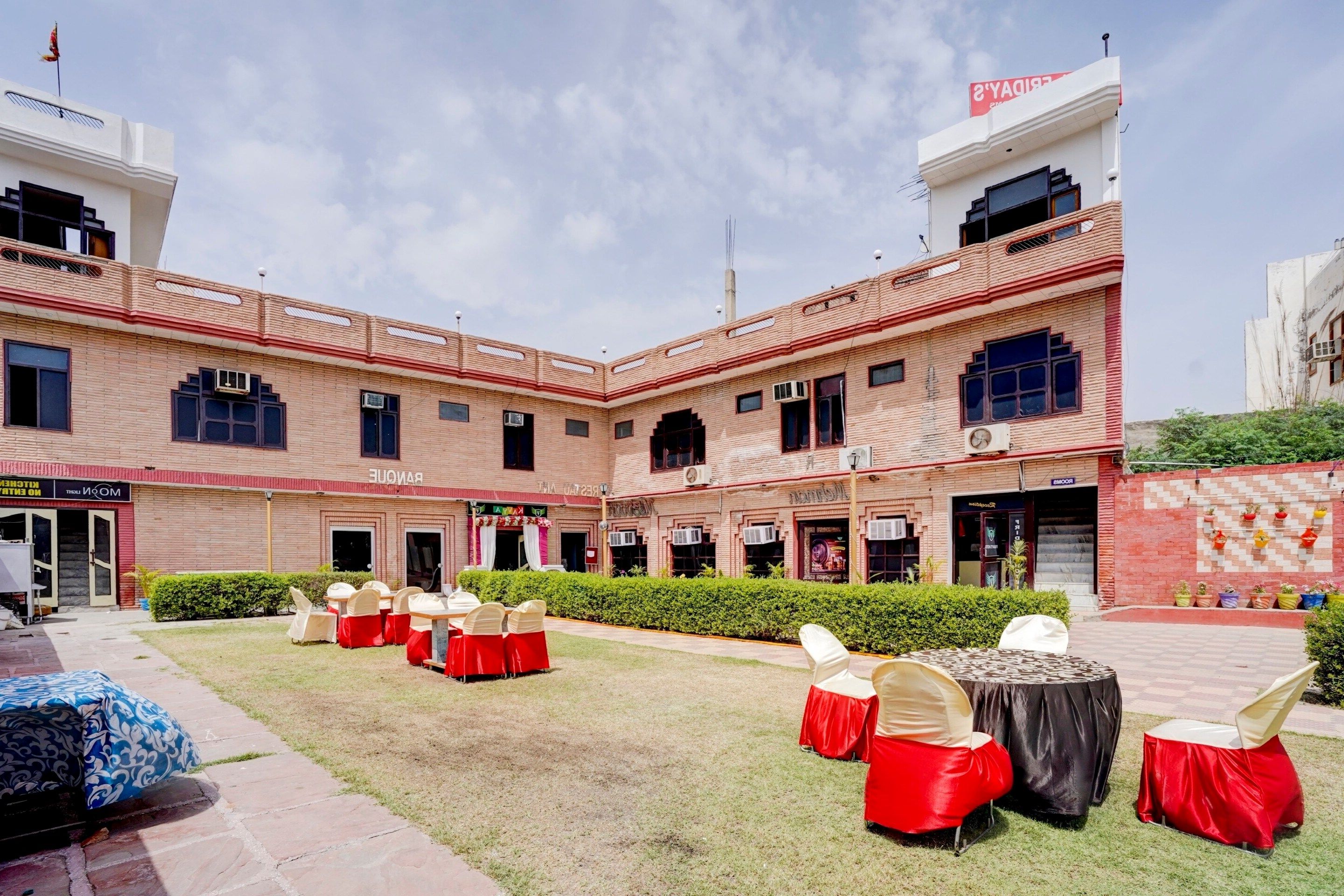 OYO 80038 Hotel Fridays, Bathinda 4