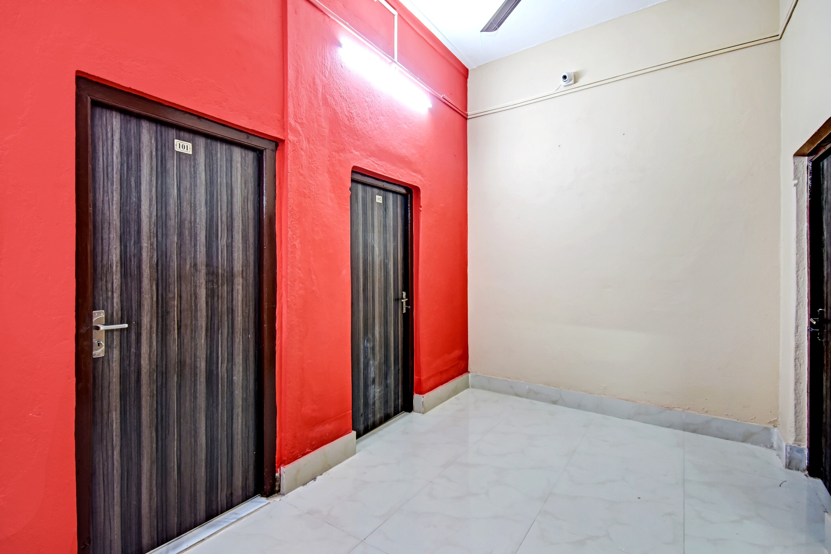 OYO 80299 Fantasy Stay Fusion, Kolkata 5