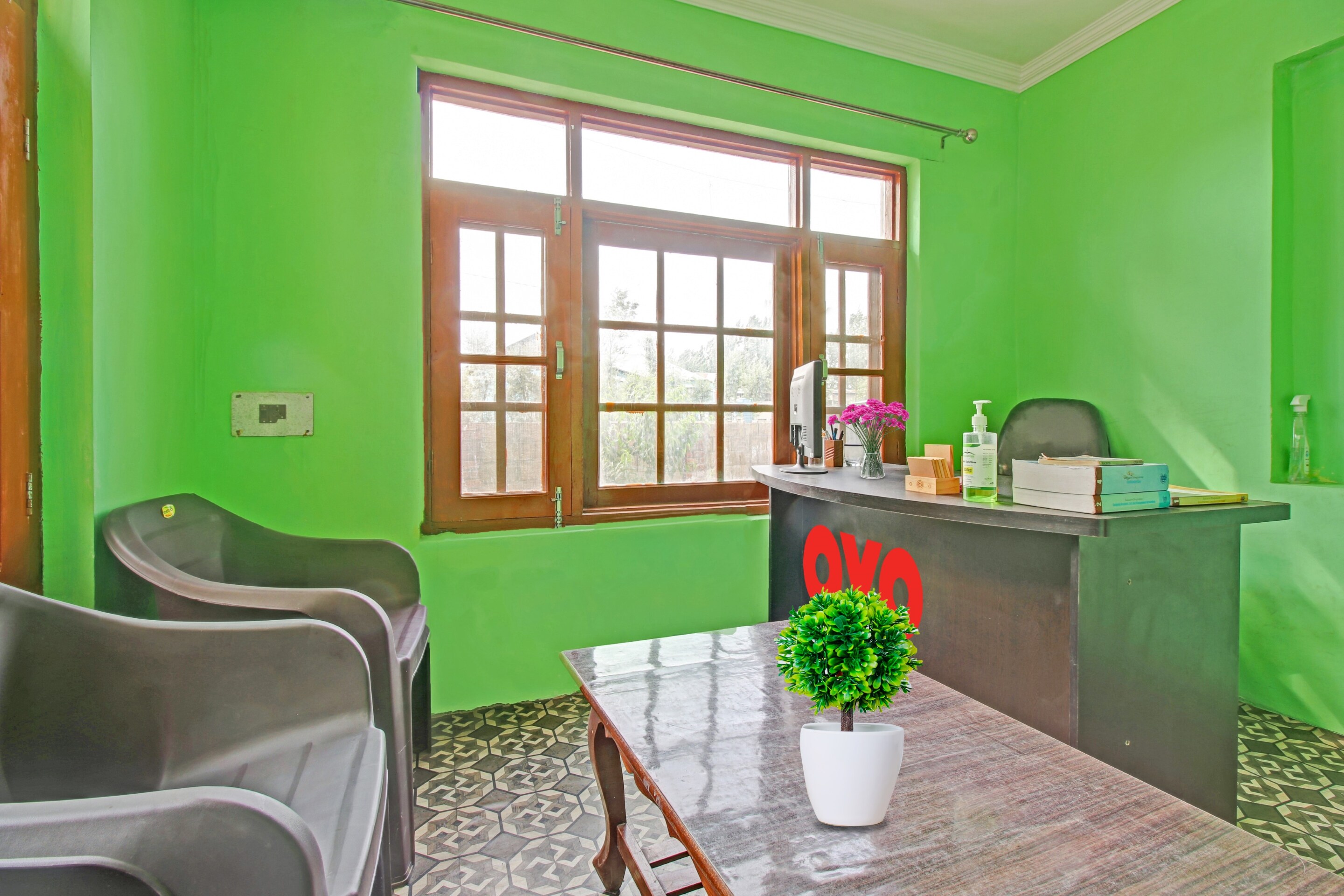 OYO 80344 Green Resort, Srinagar 2