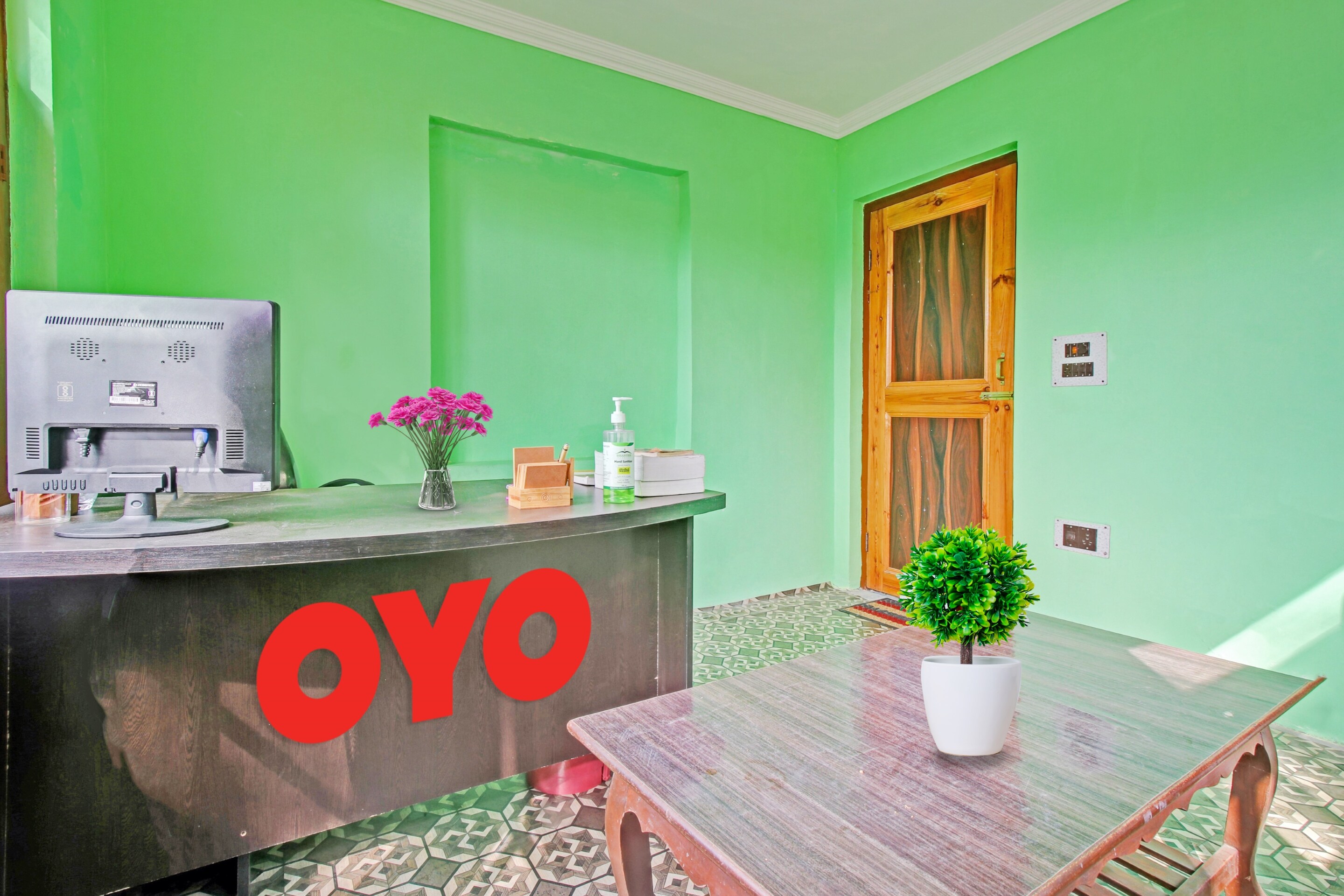 OYO 80344 Green Resort, Srinagar 4