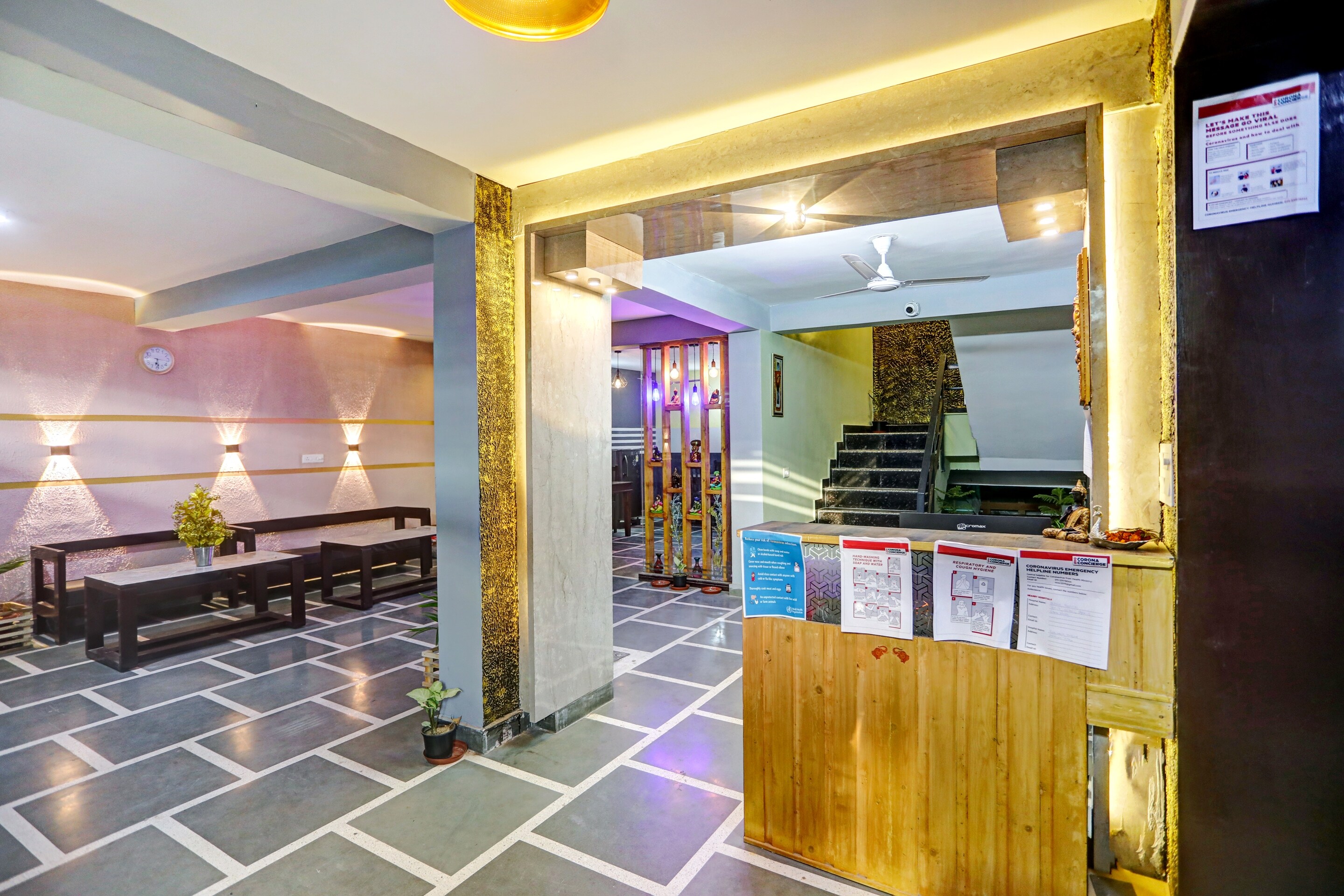 OYO 81244 Forty Three Mainvue, Noida 3