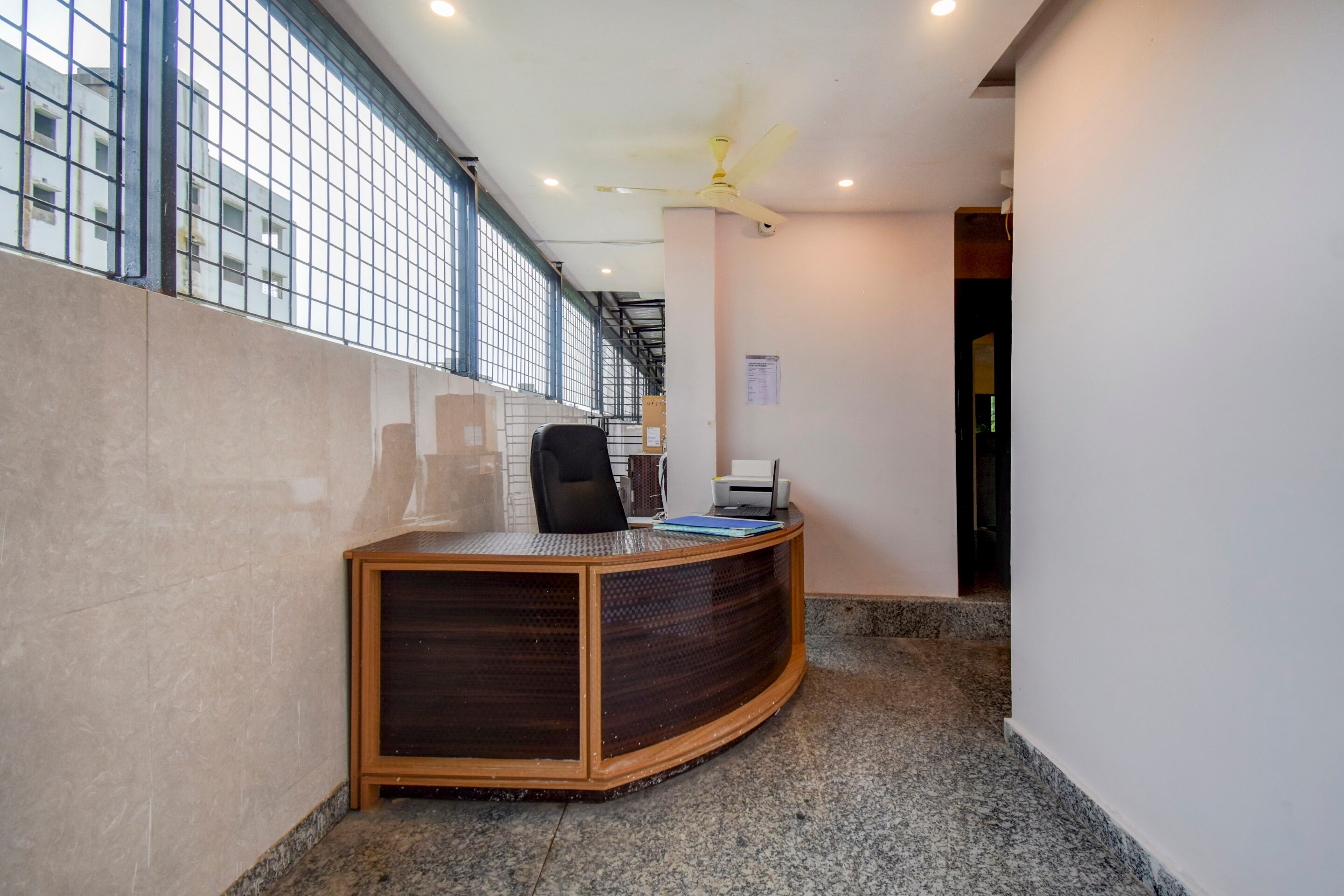 OYO Flagship 81406 Eco View Inn, Kolkata 5