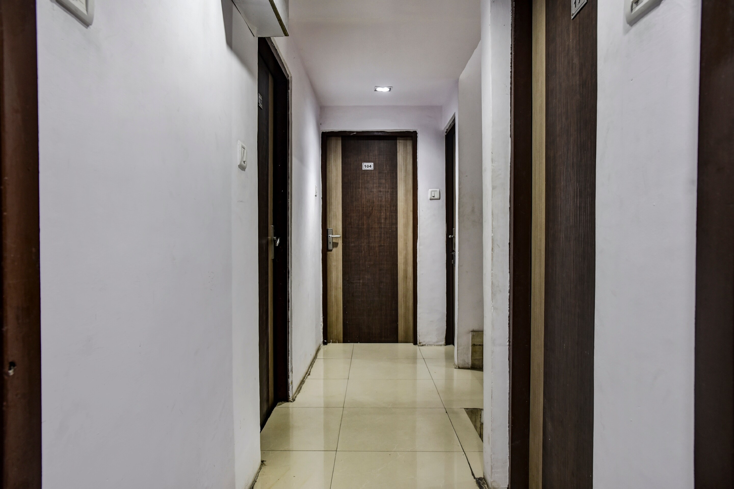 OYO 82217 Hotel Vishwa, Bhopal 2