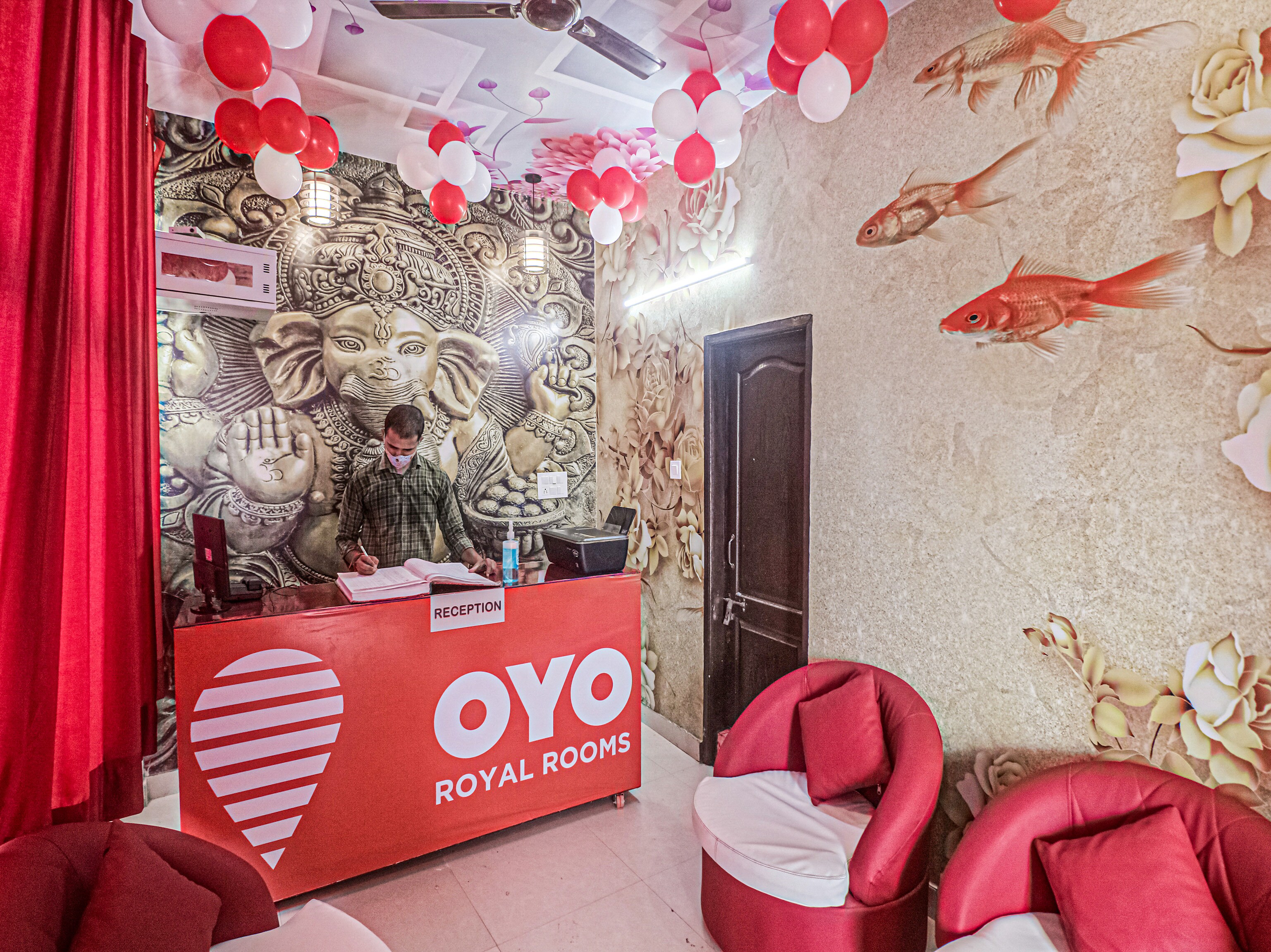 OYO Flagship 82749 Hotel Royal Rooms, Faridabad 5