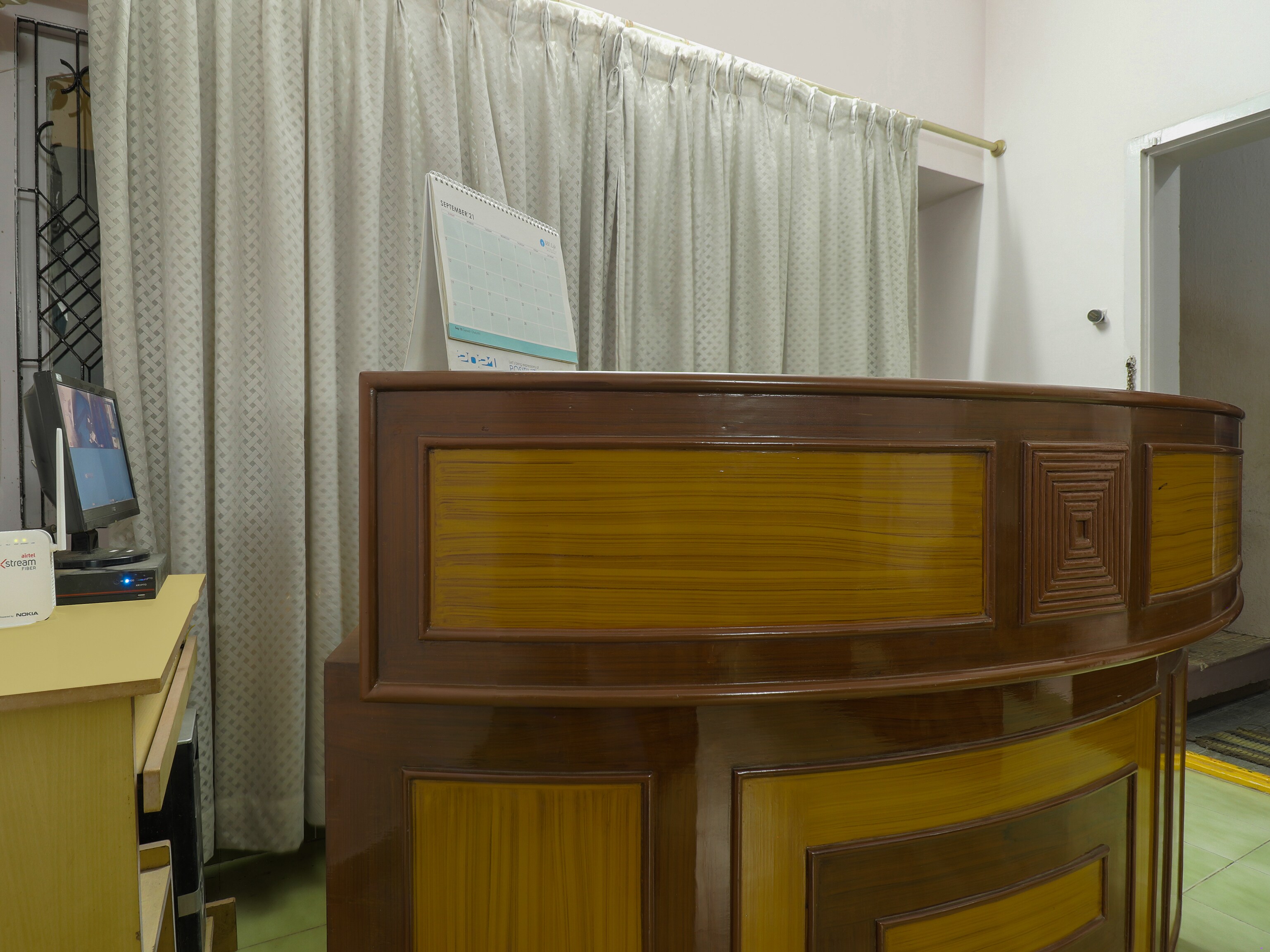 OYO Flagship 82764 Live Inn Guest House, Visakhapatnam 3