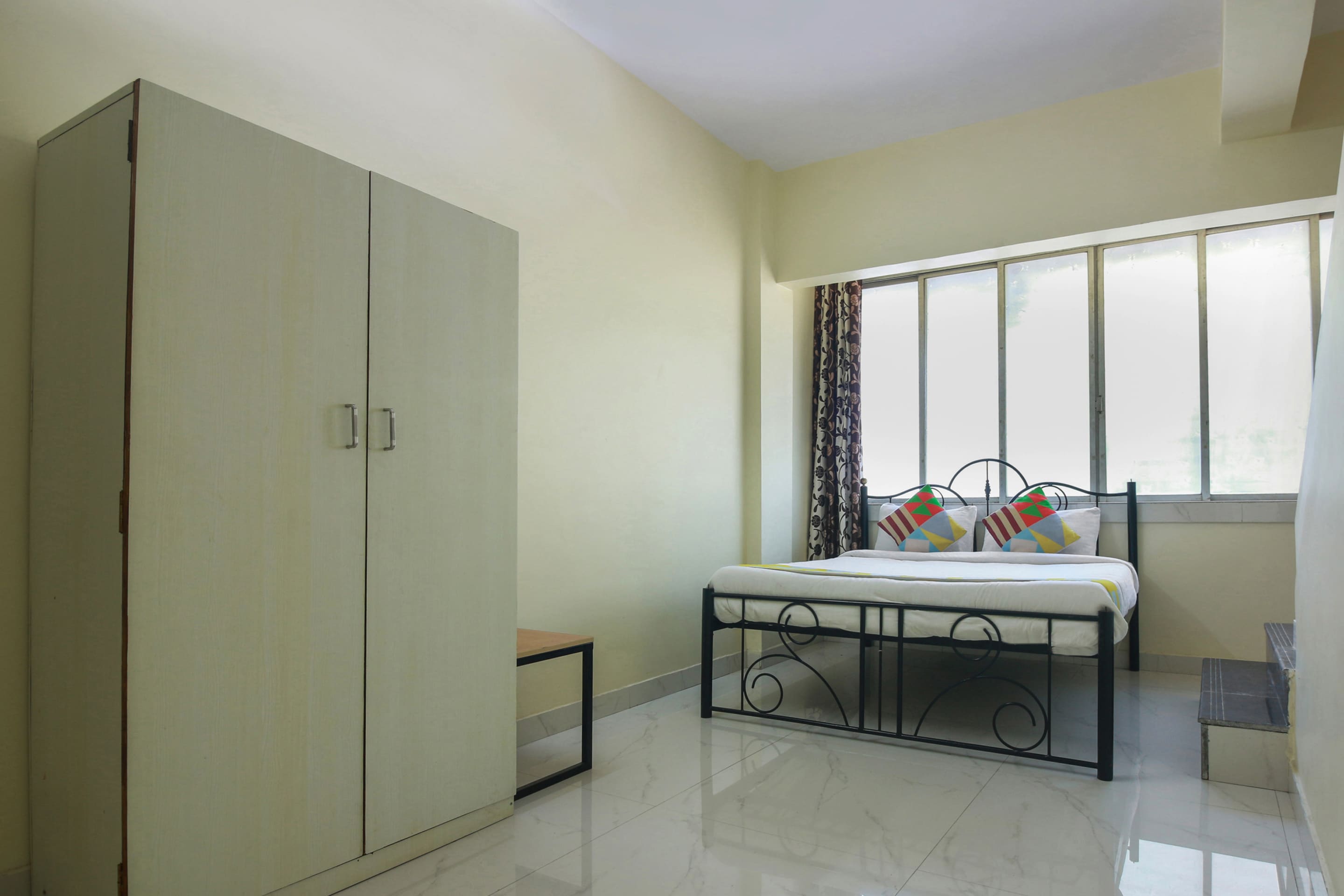 OYO Flagship 84785 Cozy Stay Kharghar, Mumbai 2