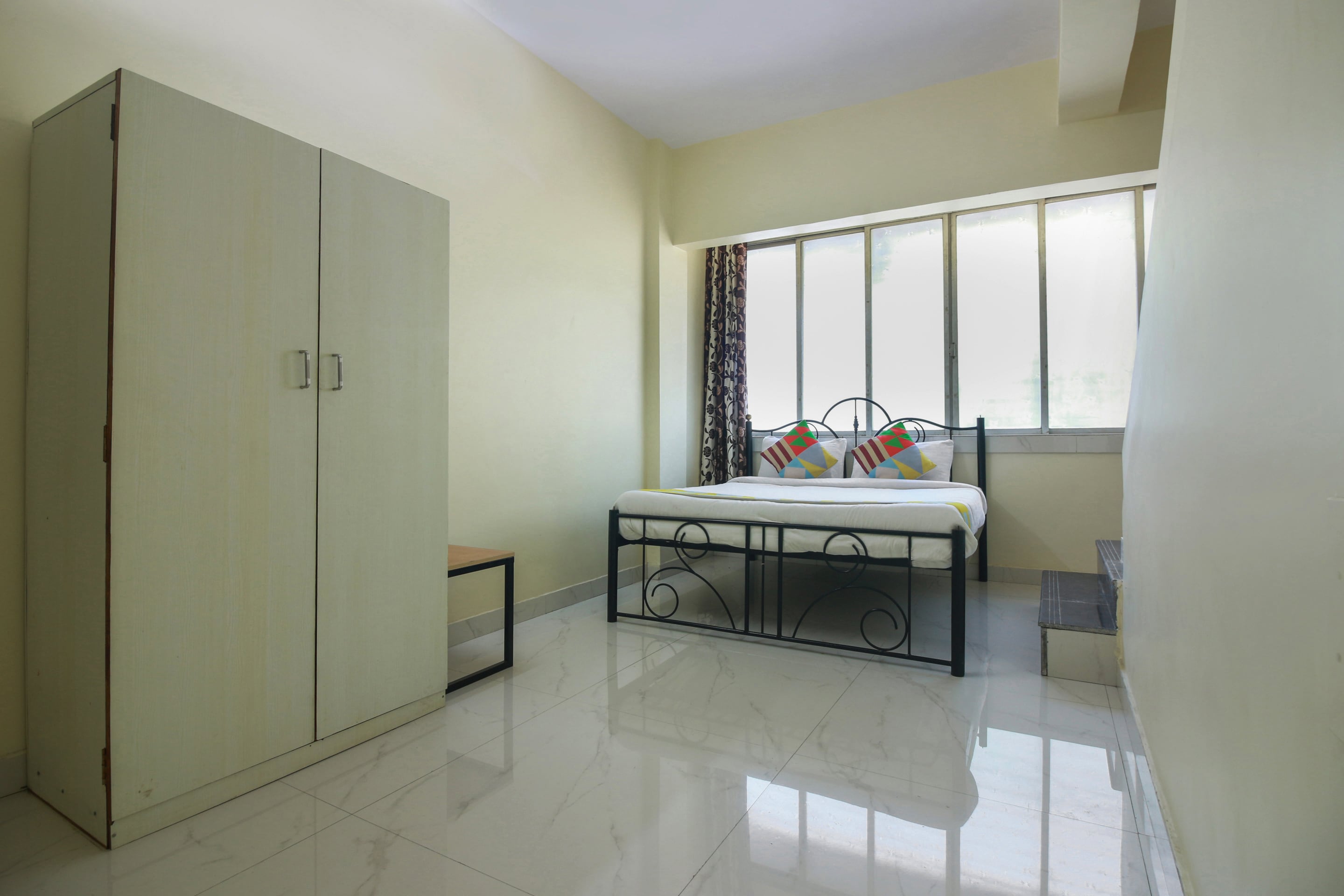 OYO Flagship 84785 Cozy Stay Kharghar, Mumbai 3