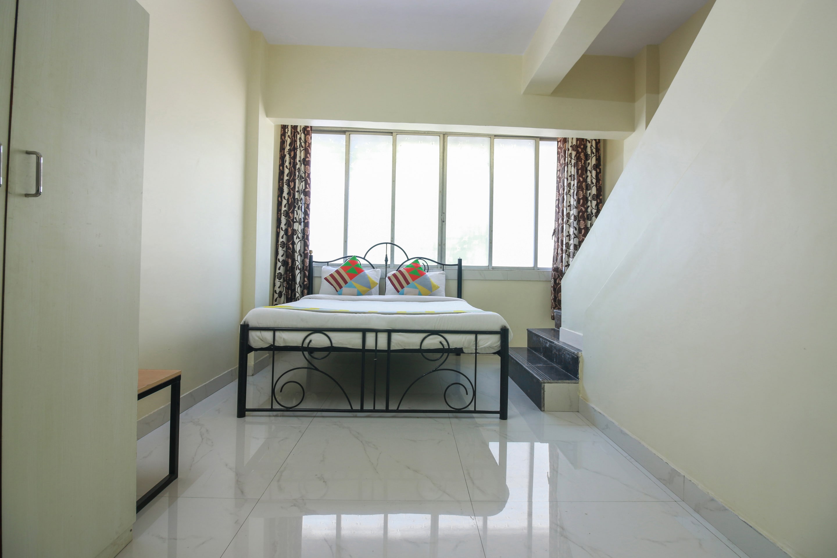 OYO Flagship 84785 Cozy Stay Kharghar, Mumbai 4