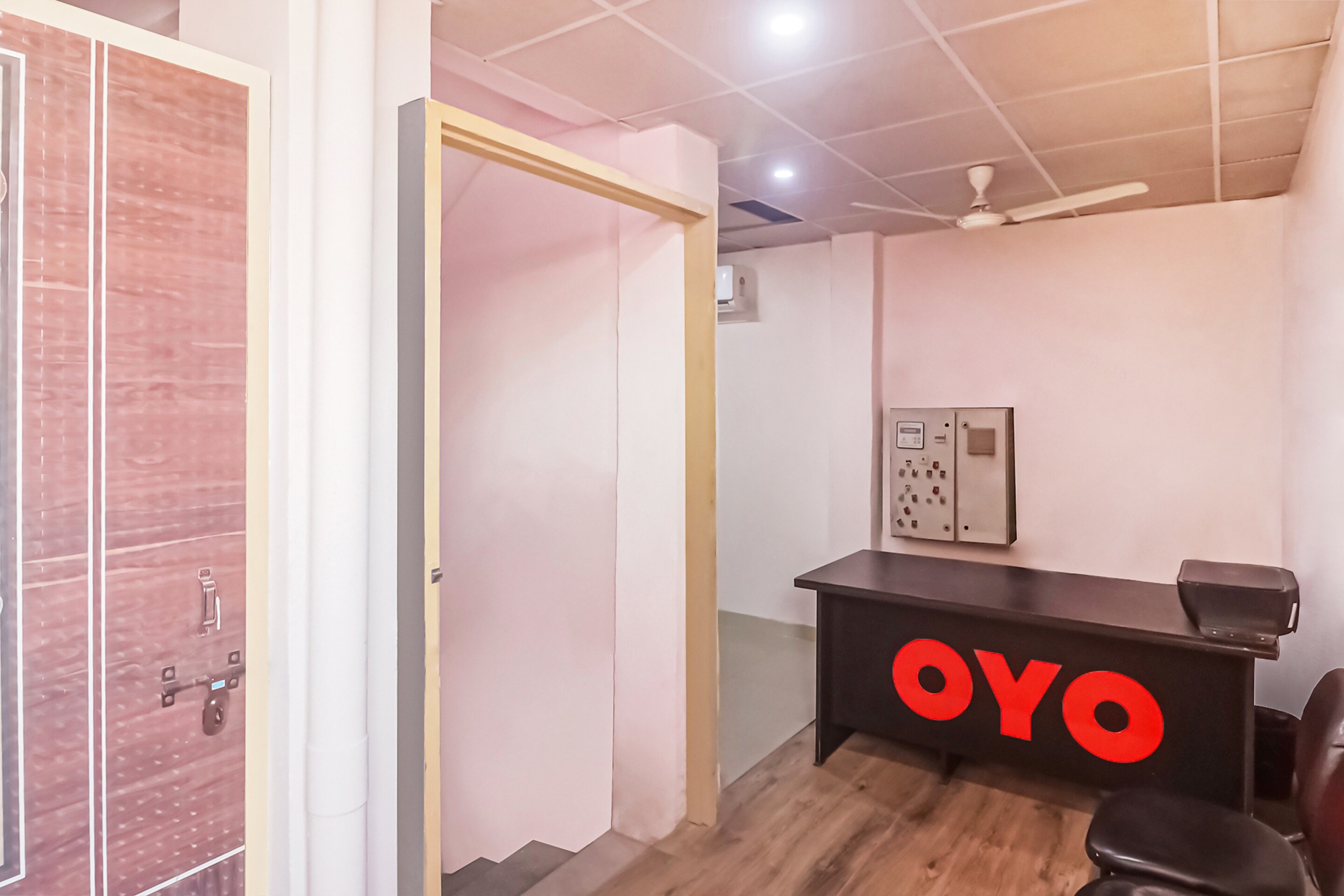 OYO 85010 The Aryavrat Inn, Faridabad 5
