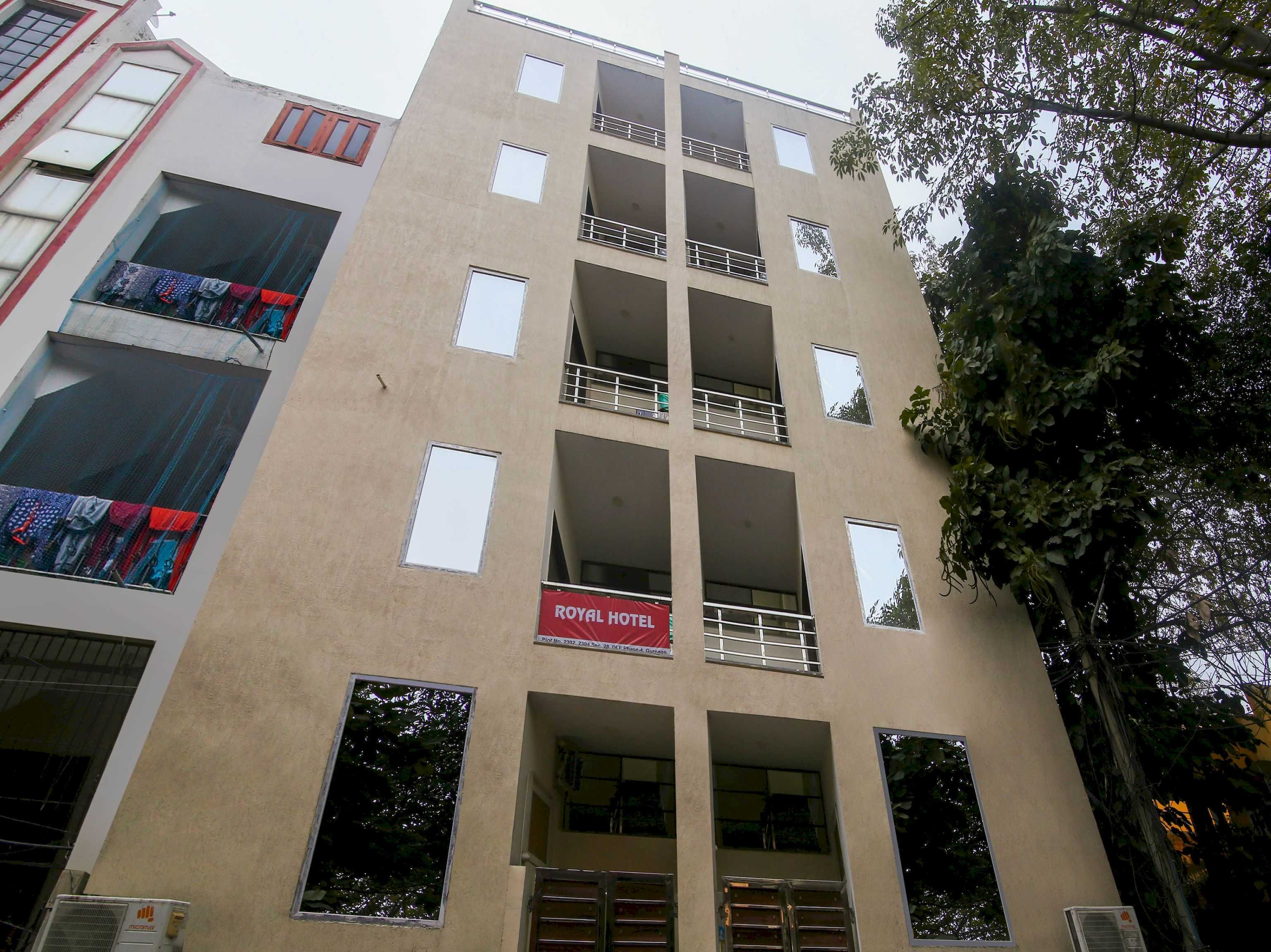 OYO 85695 Royal Hotel, Gurgaon 3
