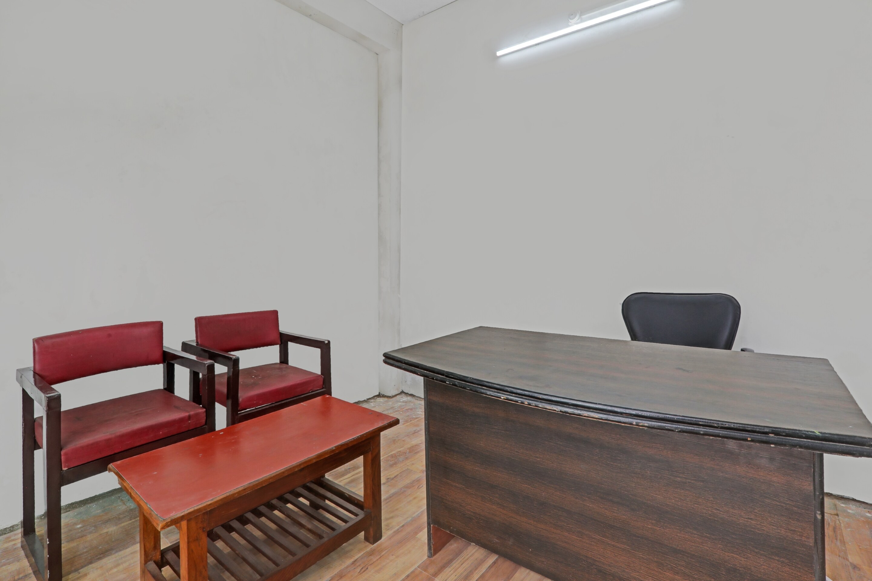 OYO 85793 Divyata Pride Jankipuram, Lucknow 4