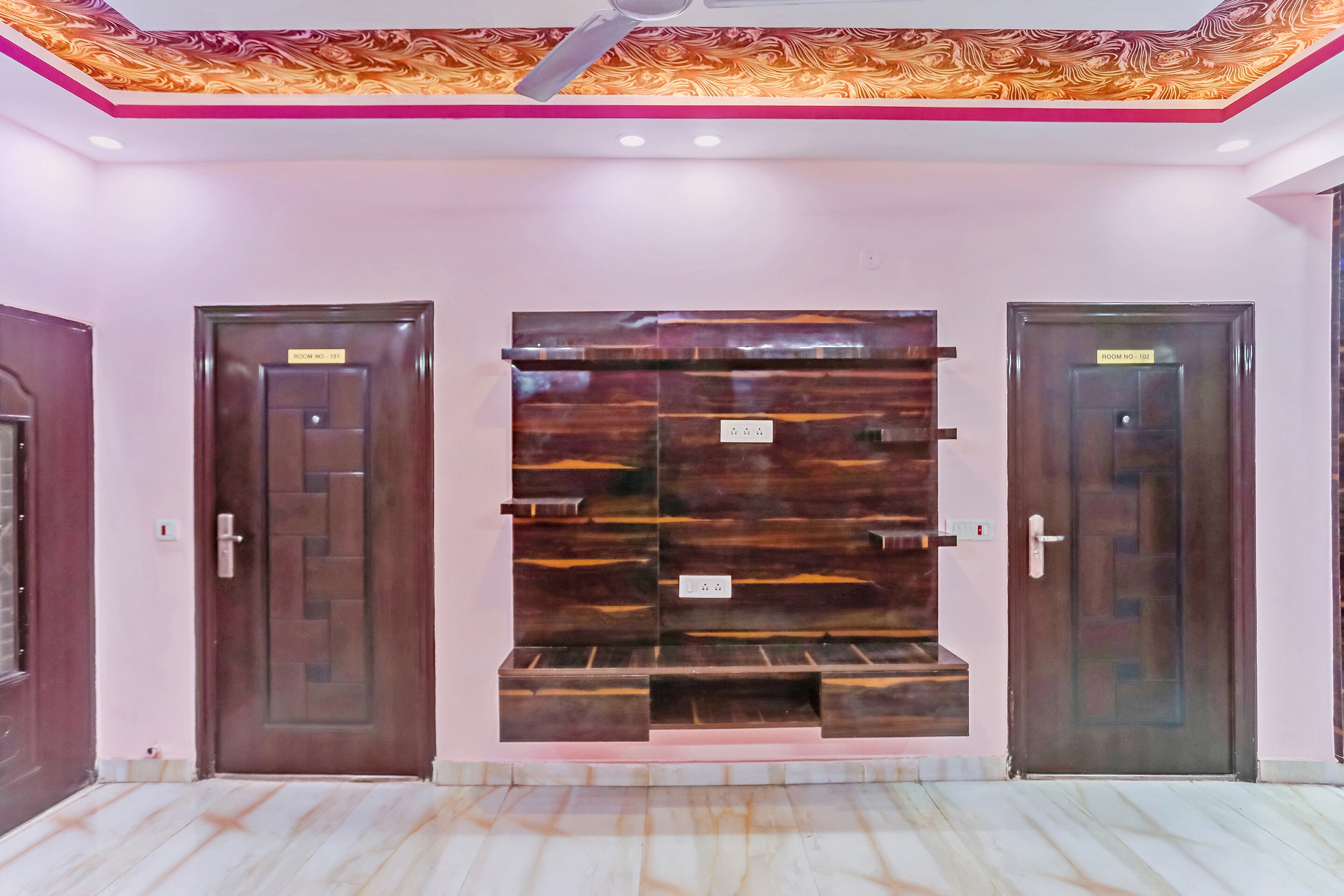 OYO 86608 The Prima Residency, Ghaziabad 2