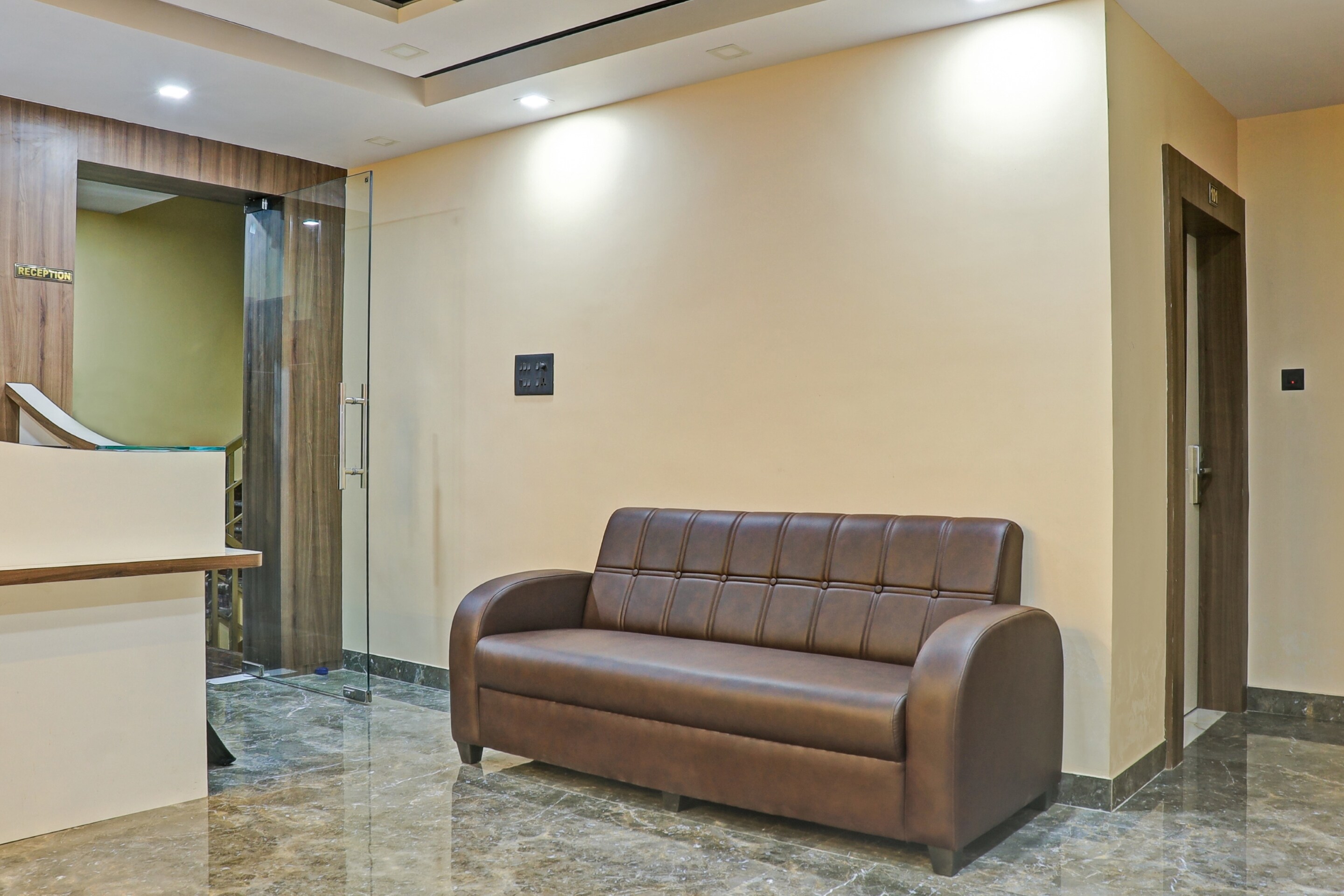 OYO 86812 Oxy Kings Inn, Ranchi 3